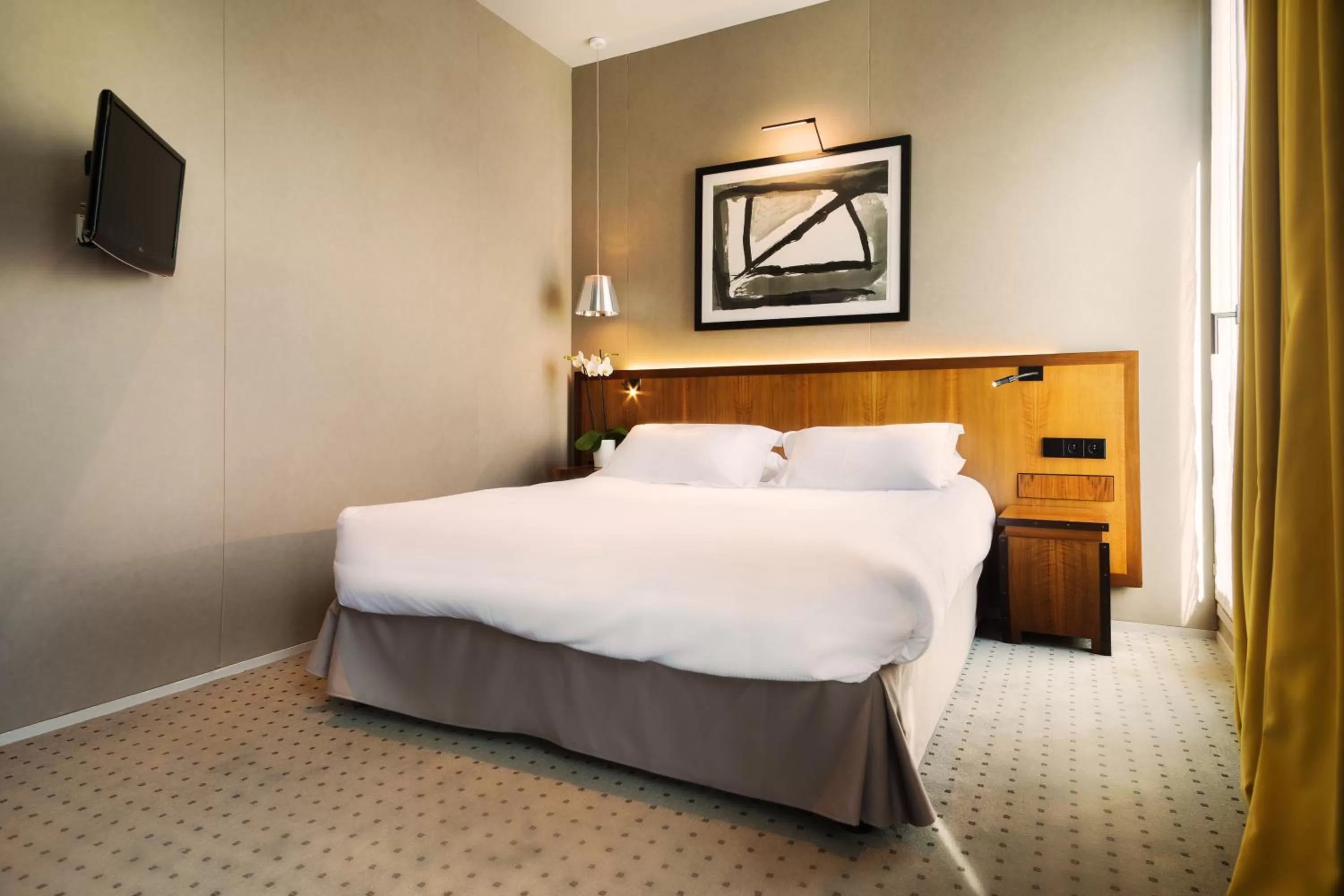 Double Room in Chateaudun Opéra