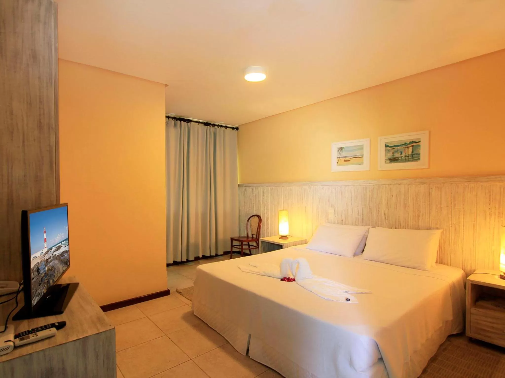 Executive Double Room in Farol de Itapuã Praia Hotel