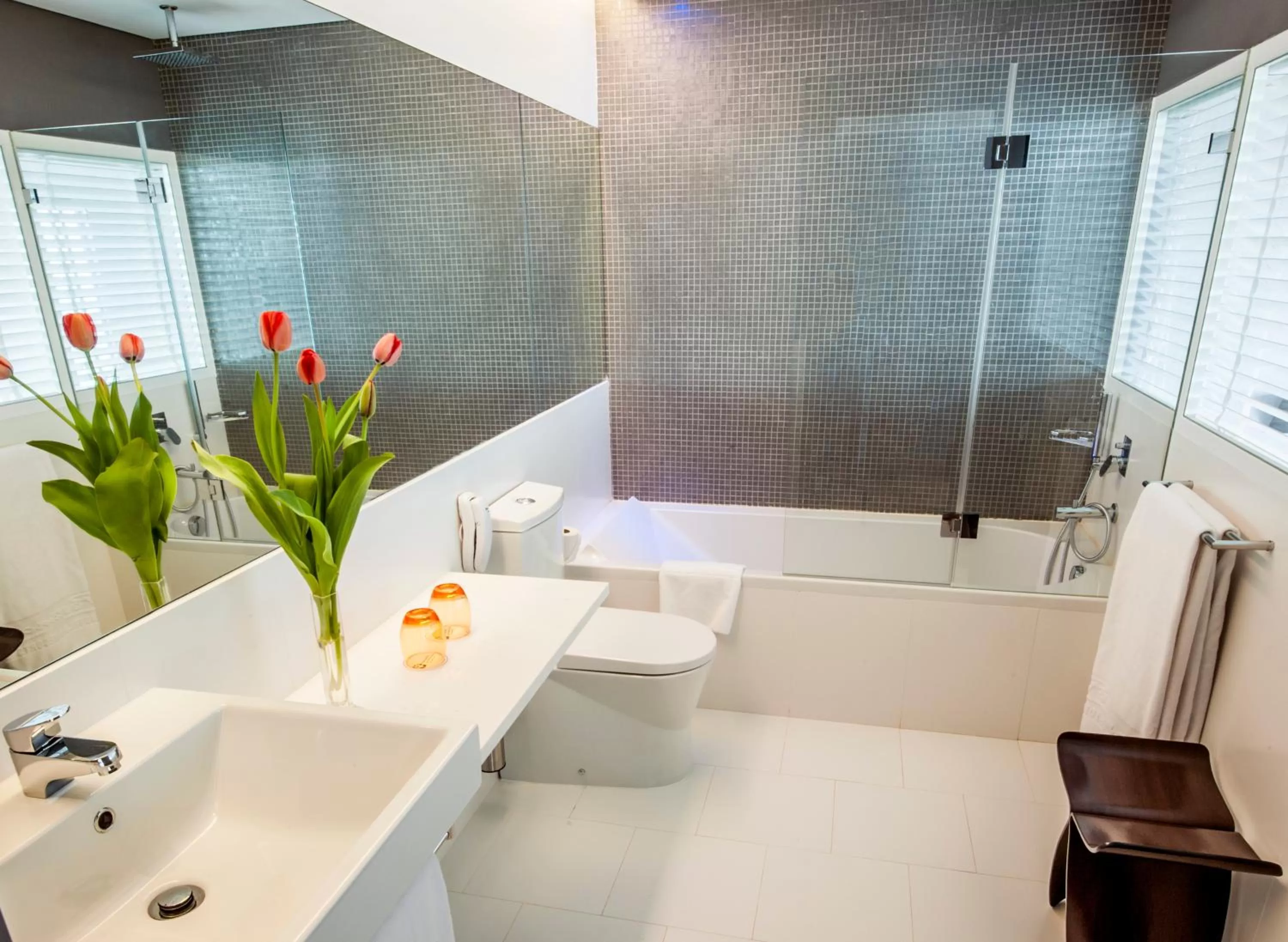 Bathroom in Pestana Cidadela Cascais - Pousada & Art District