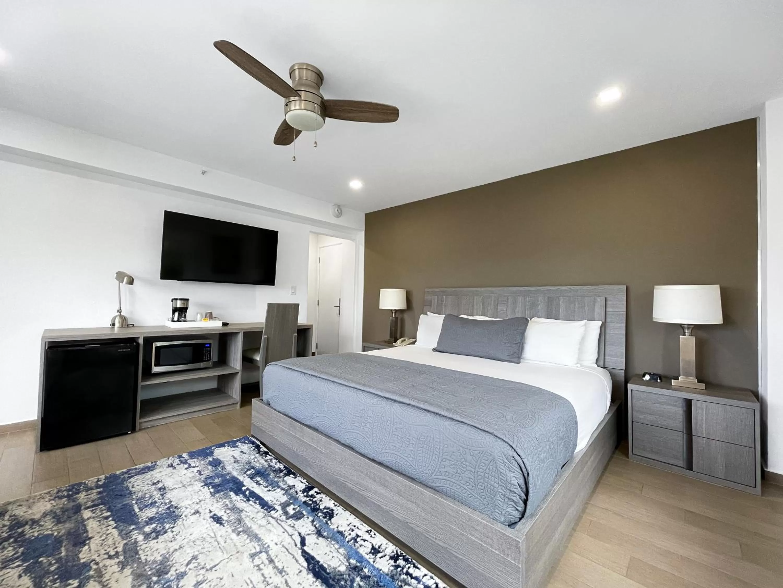 Deluxe Room - Ocean Front in Hotel Sheldon