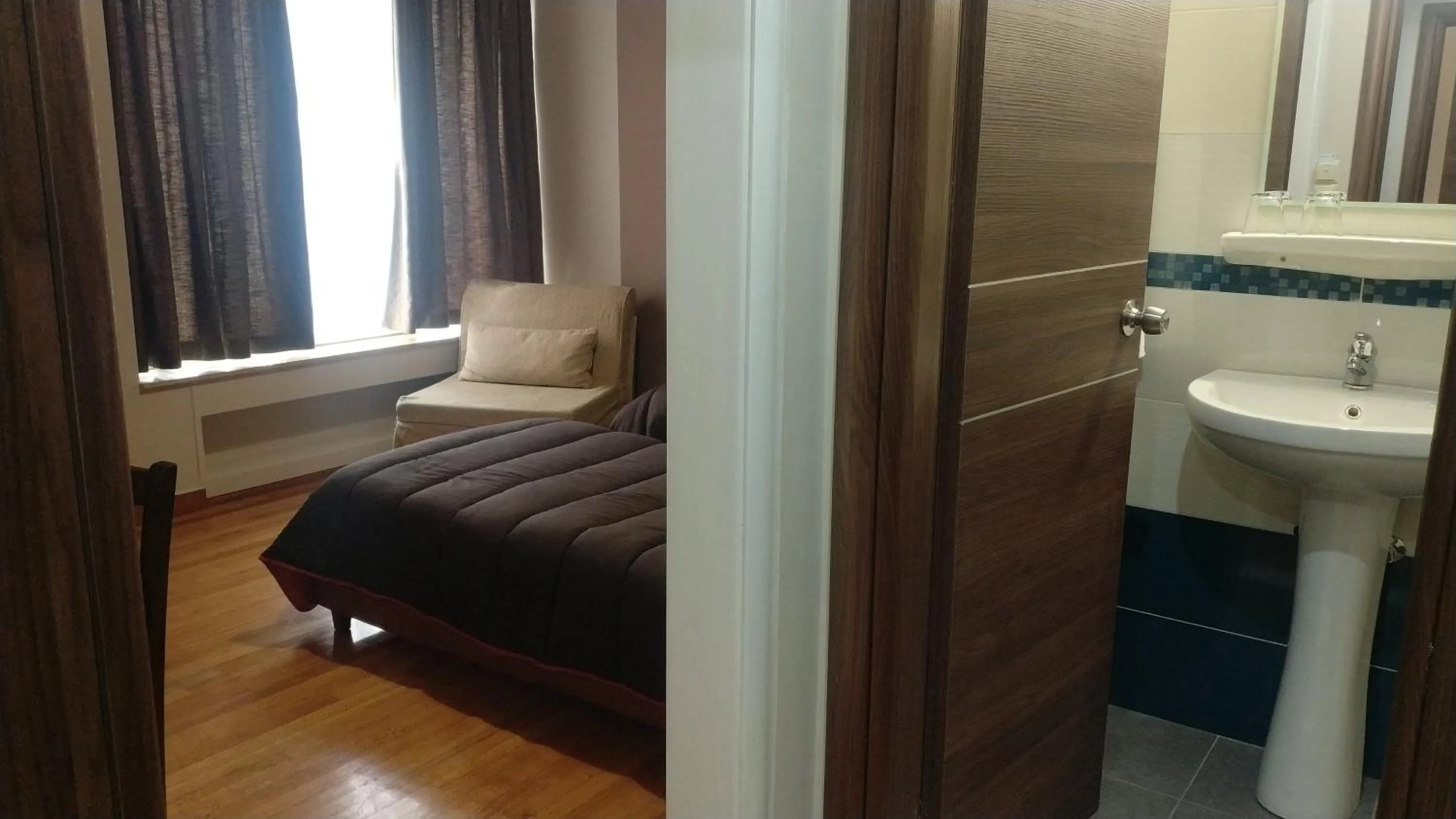Double or Twin Room with Balcony in Ambrosia Suites