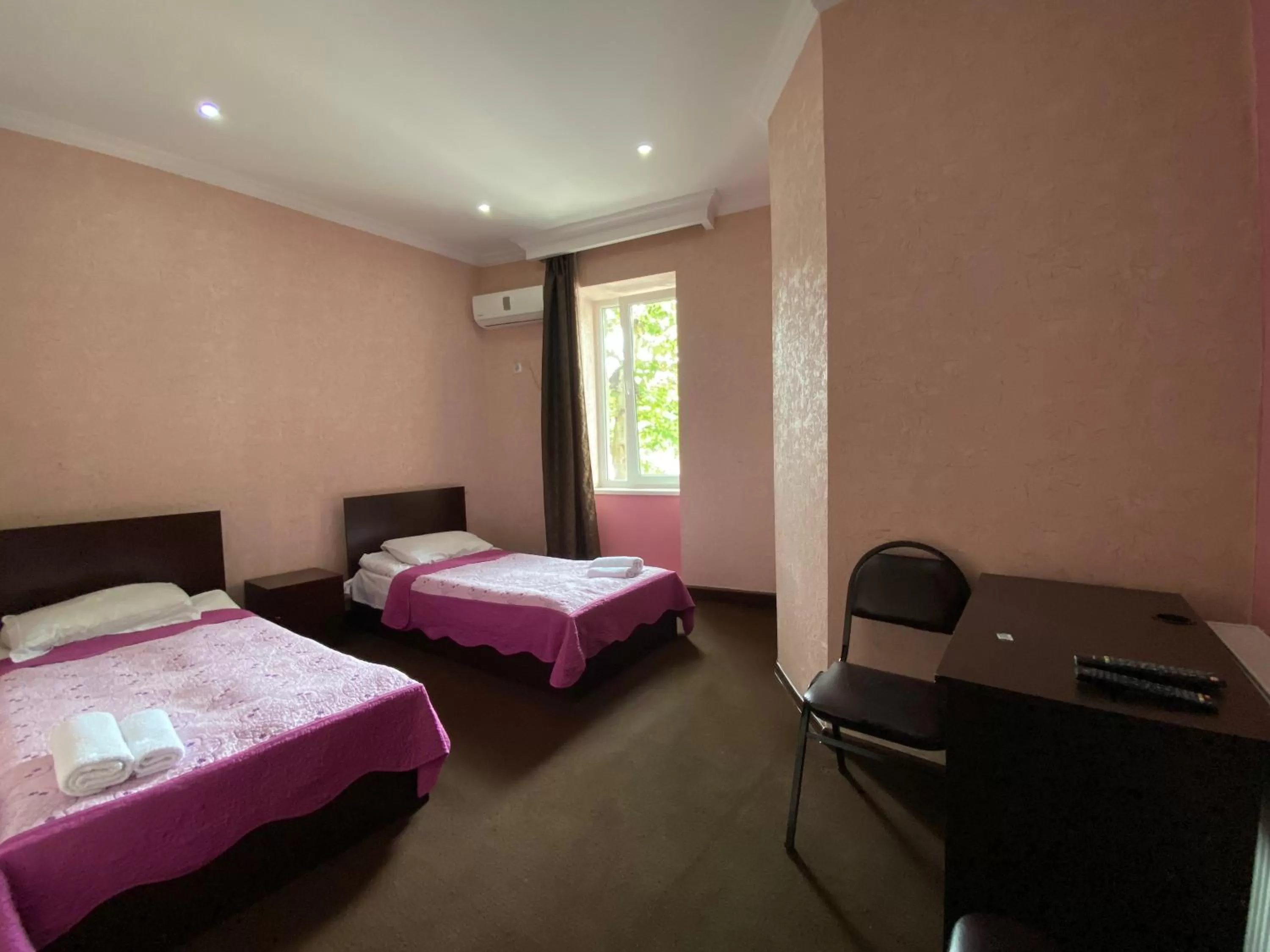 Superior Quadruple Room in Hotel Shalimar