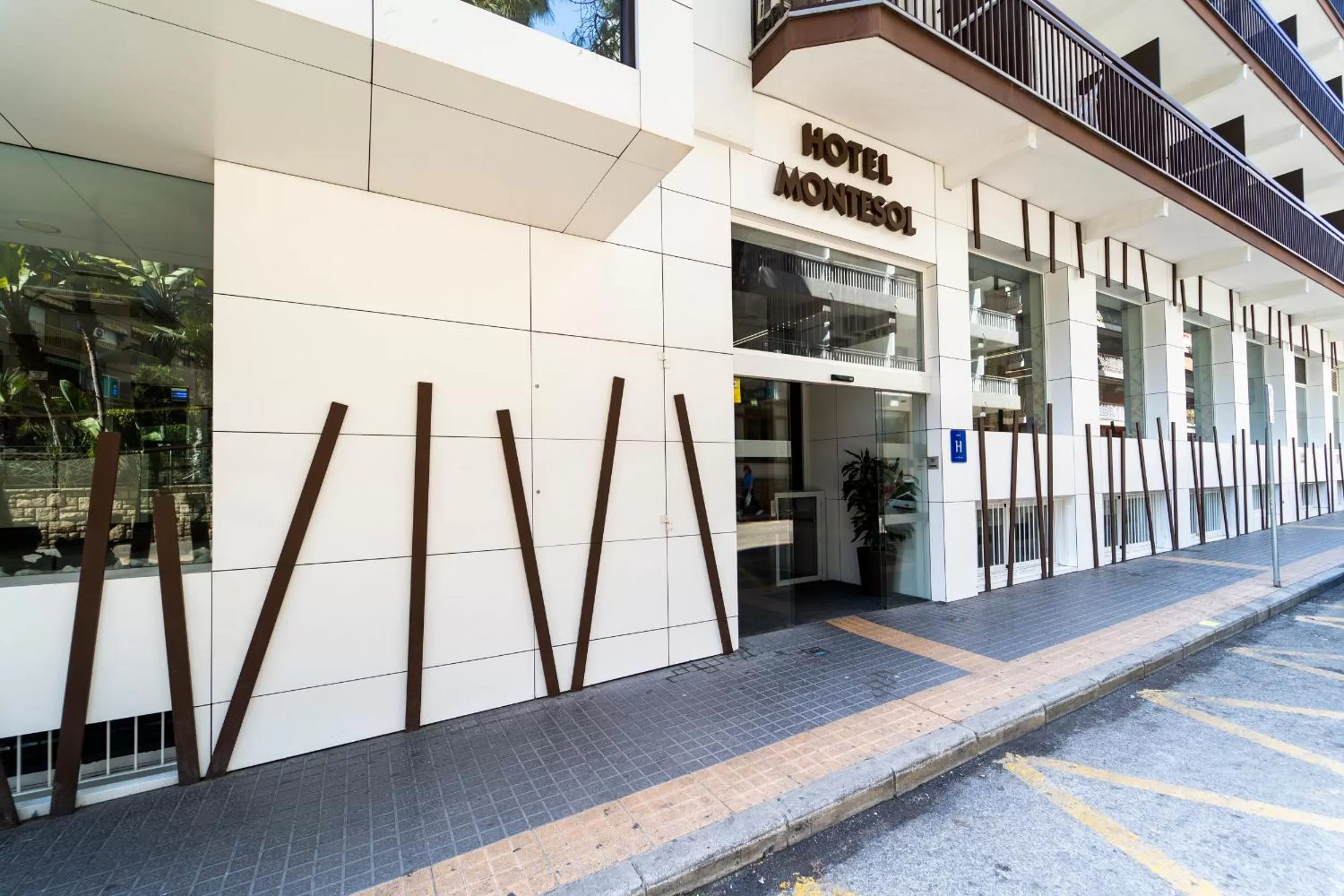 Twin Room with Terrace in Hotel Montesol Benidorm