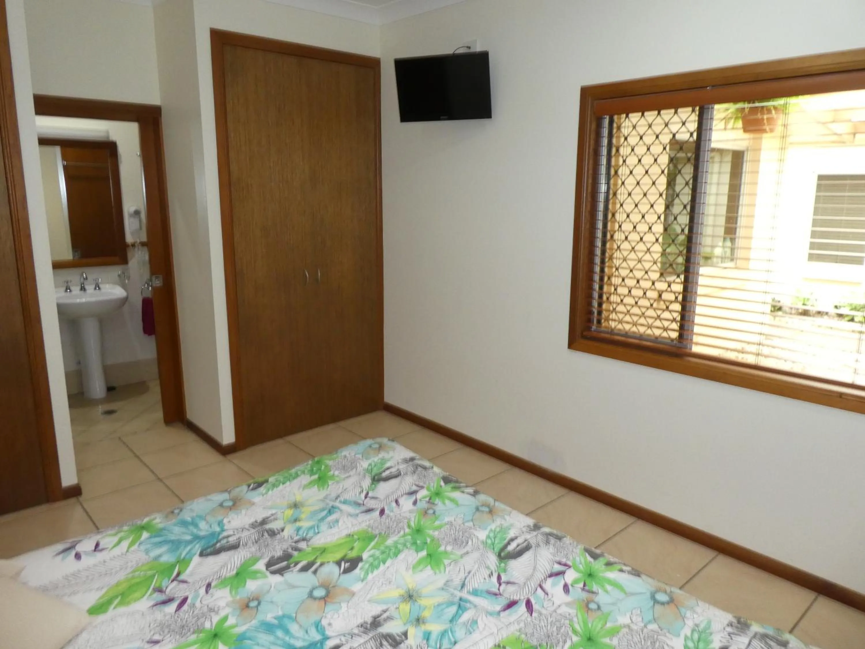 Double Room in The Summit Rainforest Retreat