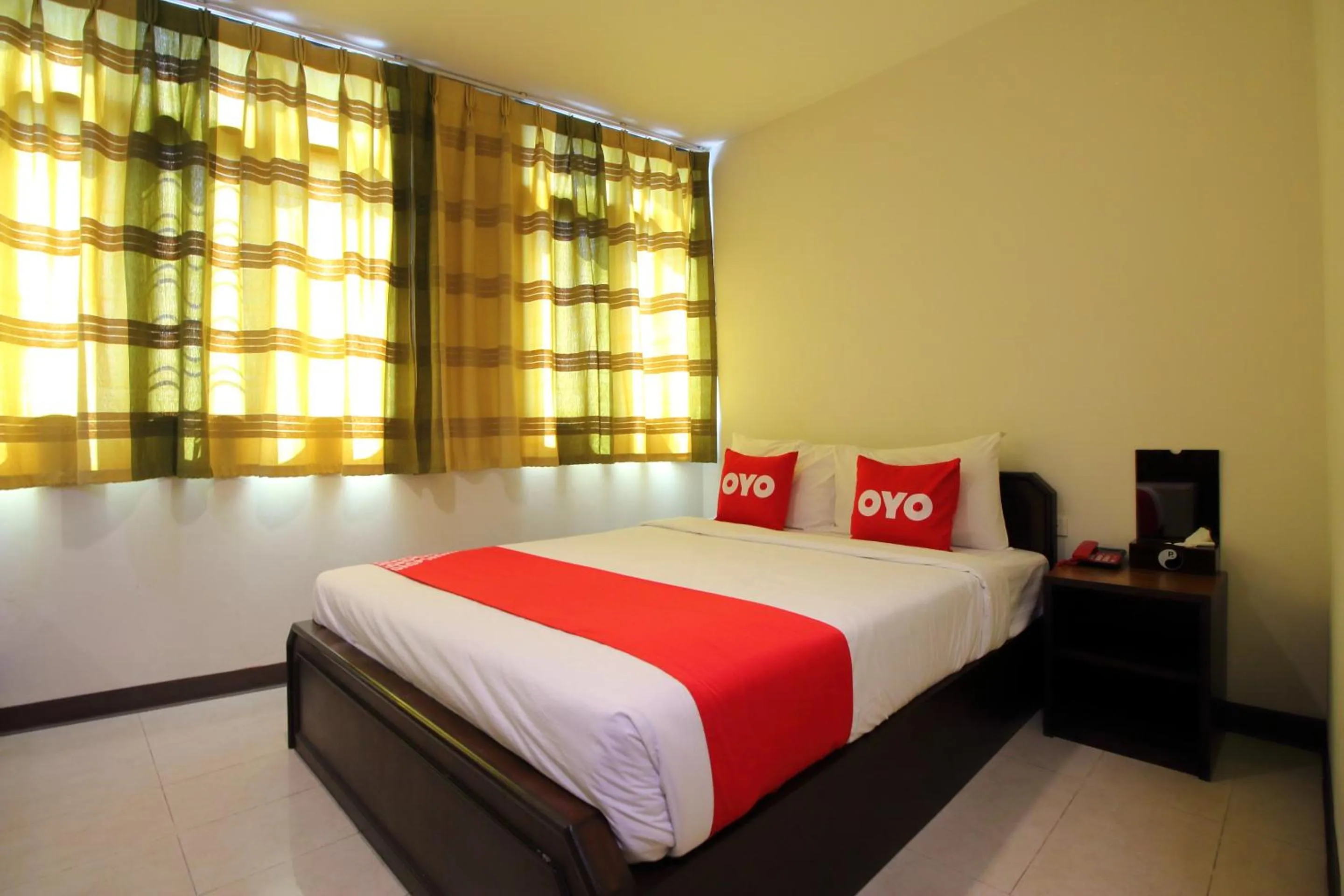Standard Double Room in Pannee Residence @ Dinsor