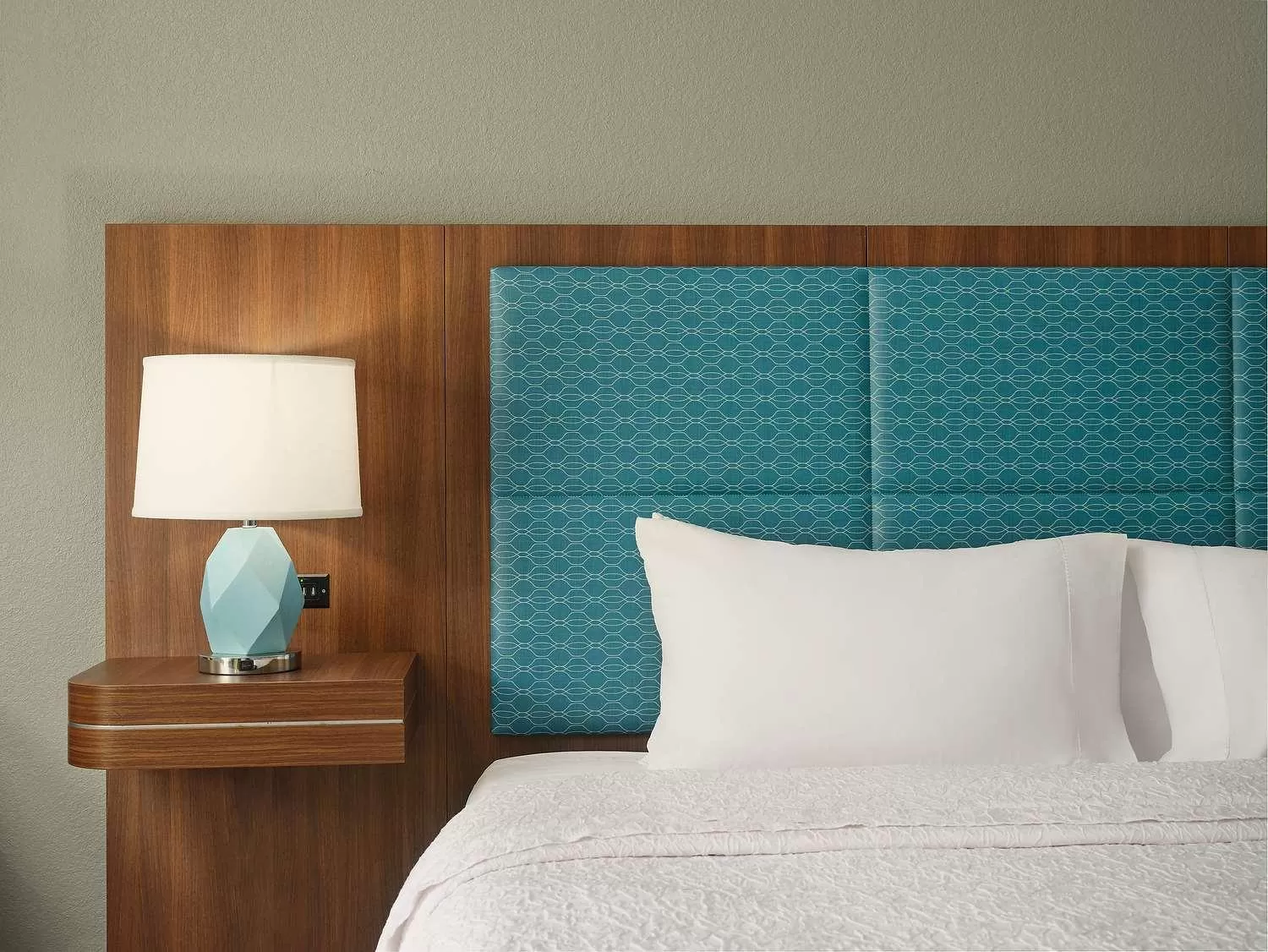 King Room - Mobility Access/Non-Smoking in Hampton Inn Covington/Mandeville