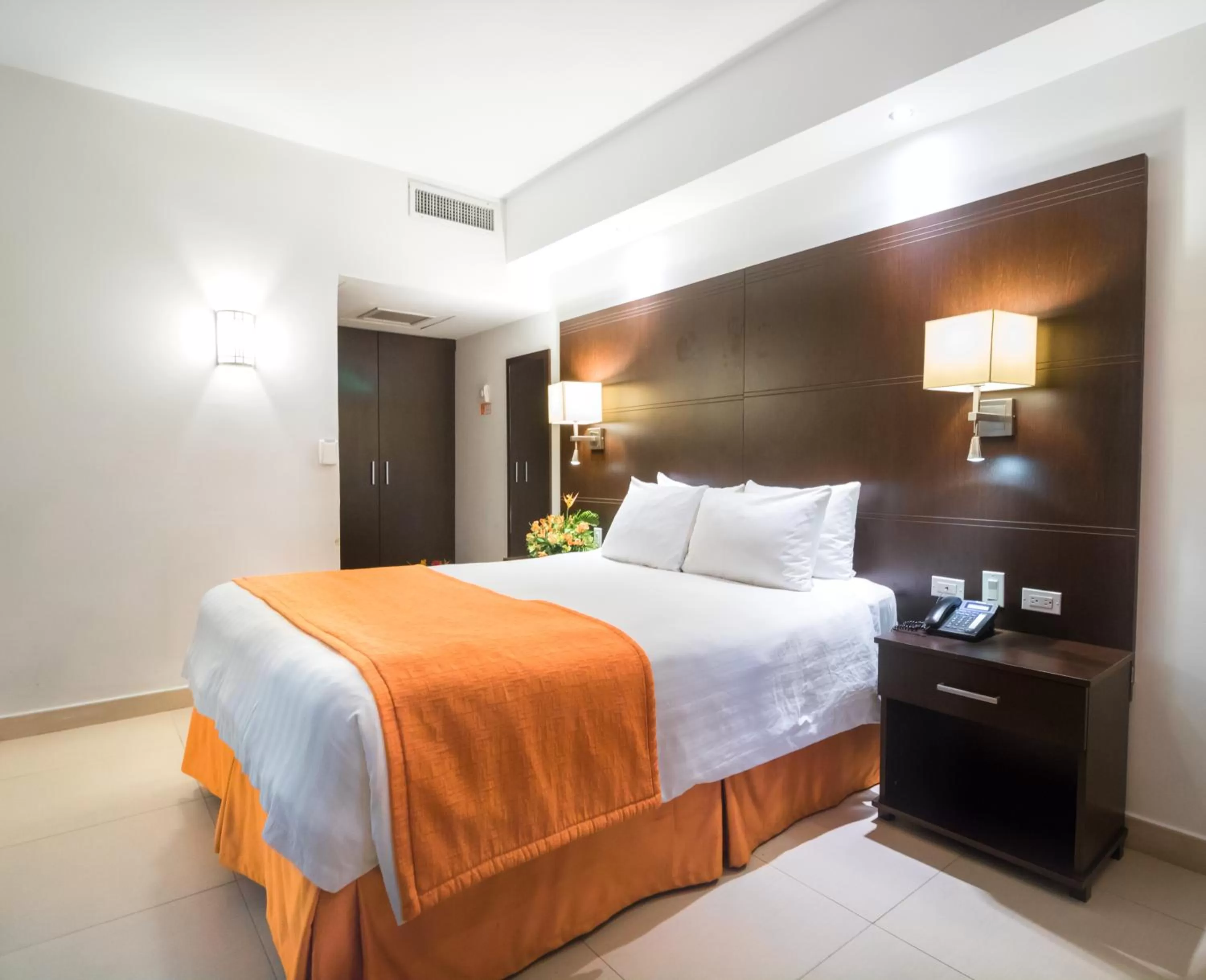 Superior Double Room in Hotel Faranda Express Soloy and Casino, a member of Radisson Individuals