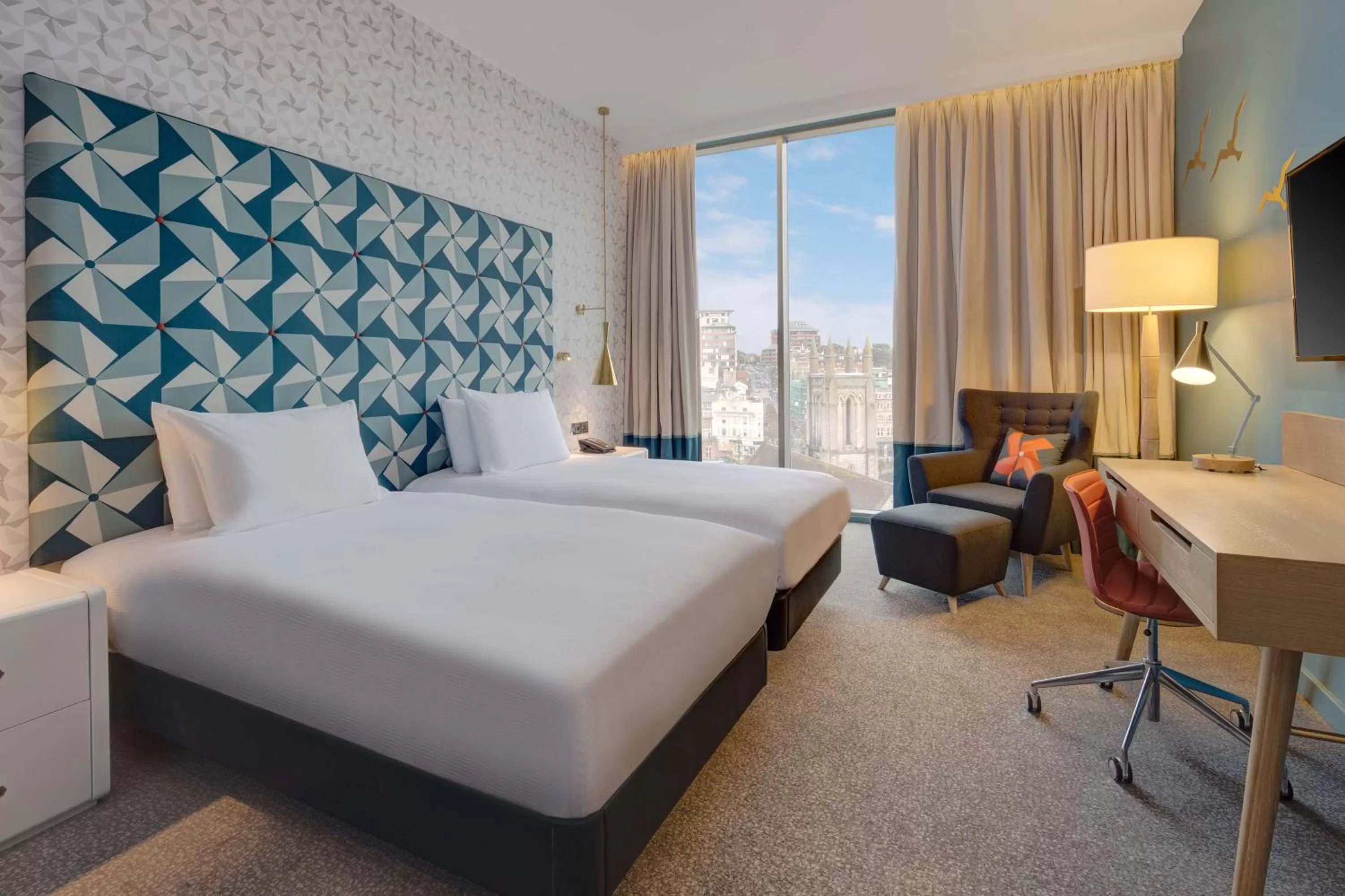 Twin Room in Hilton Bournemouth