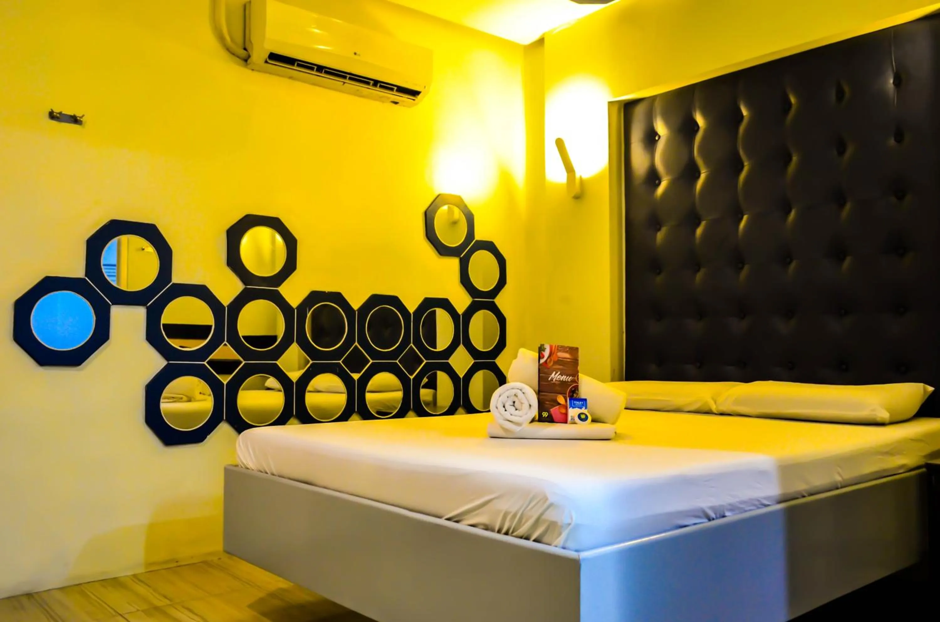 Premium Room (No Window) in Hotel 99 Monumento