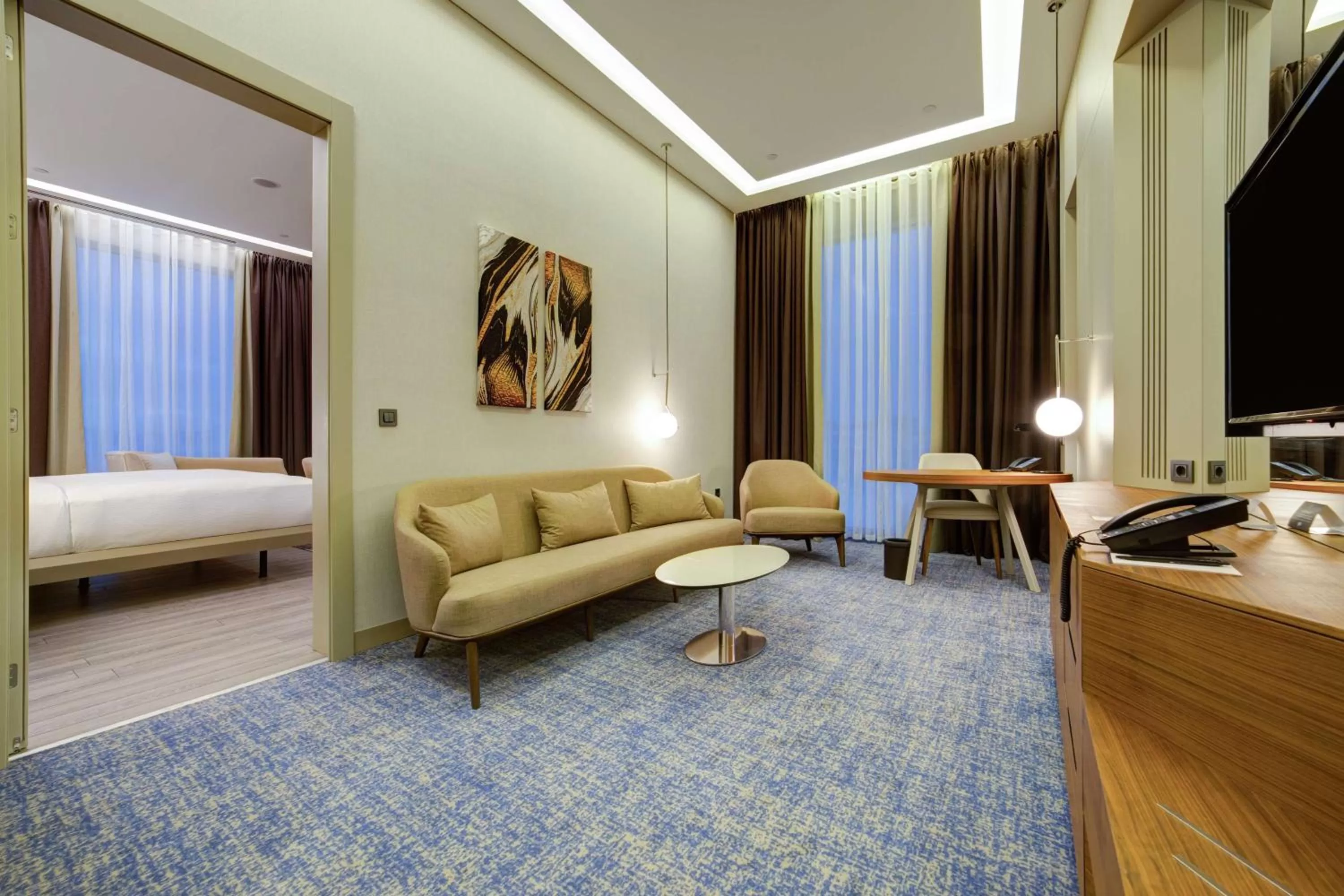 One-Bedroom King Suite in DoubleTree by Hilton Adana