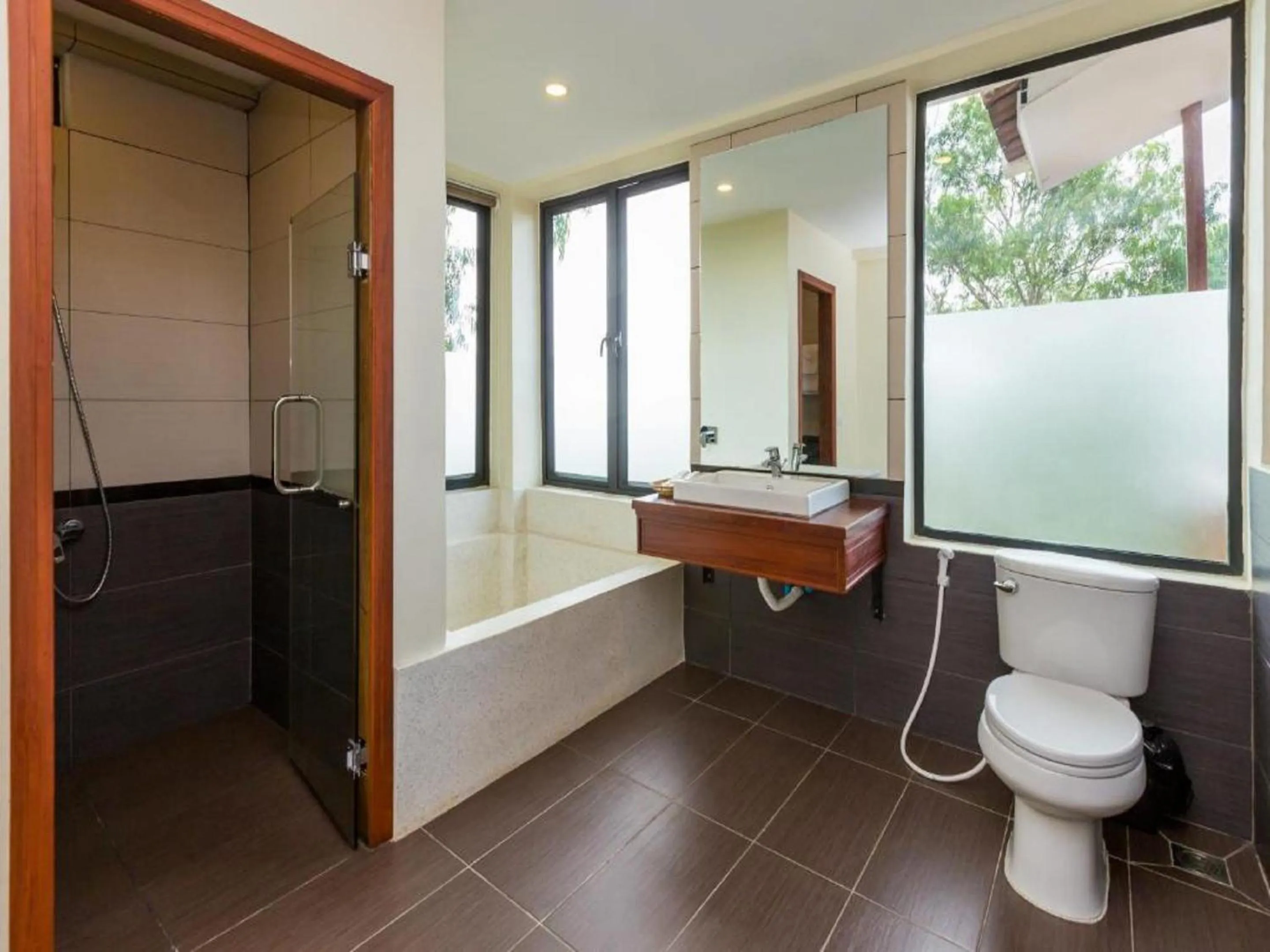 Deluxe villa with King Bed in 360 Resort