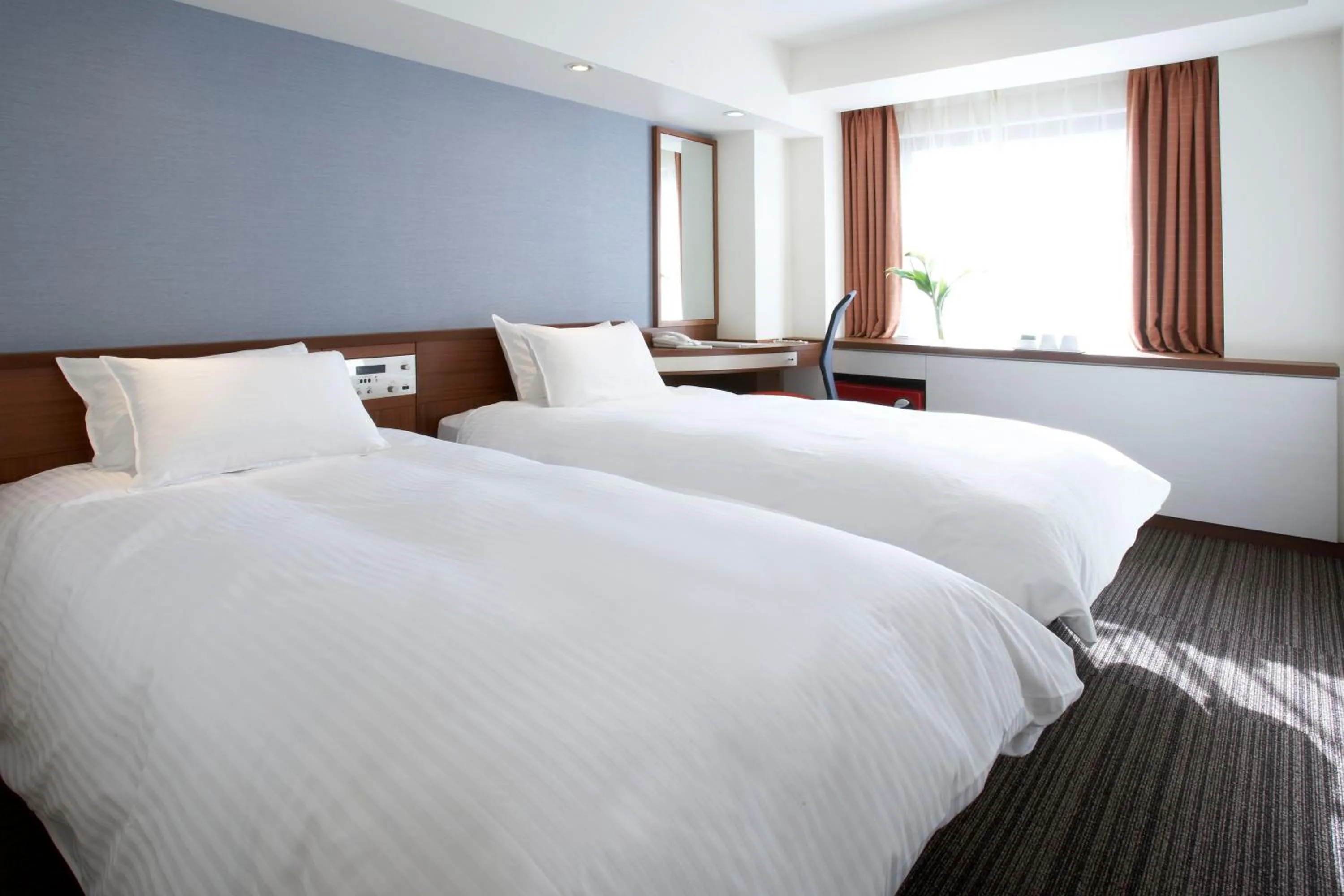 2 Connecting Rooms - Non-Smoking in the b hachioji