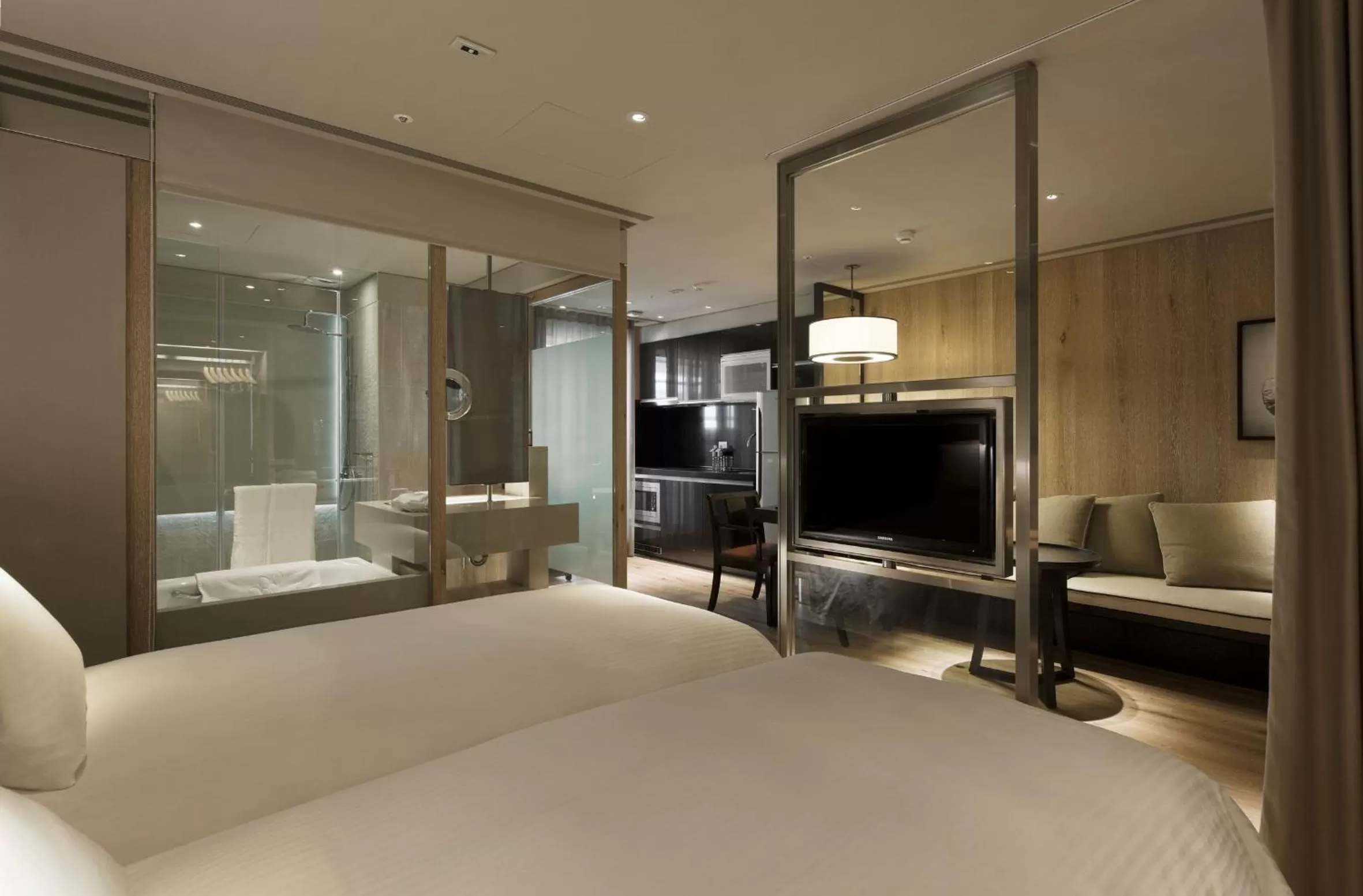 Abundance Twin Room in Gloria Residence