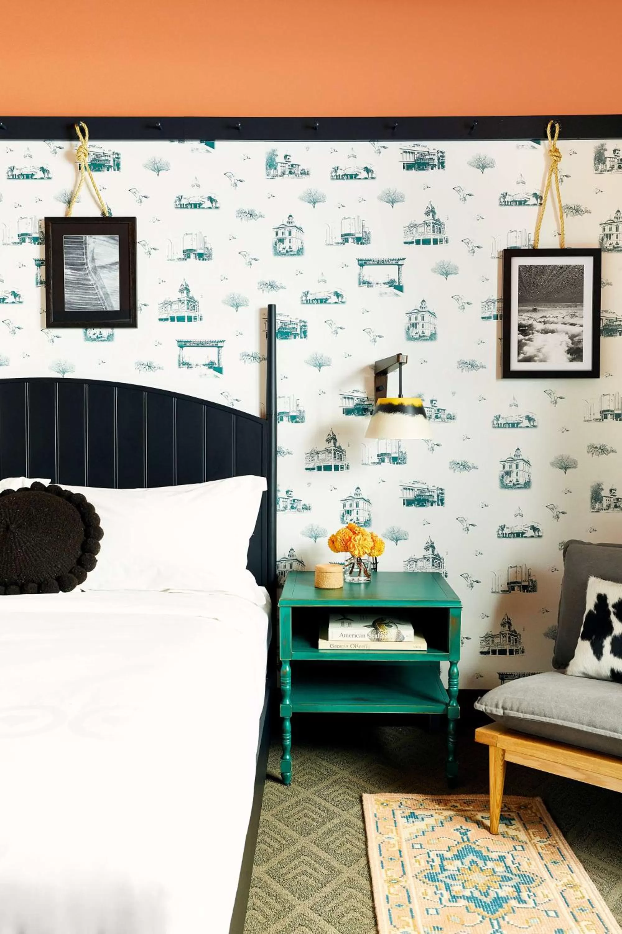 King Room in El Capitan Hotel