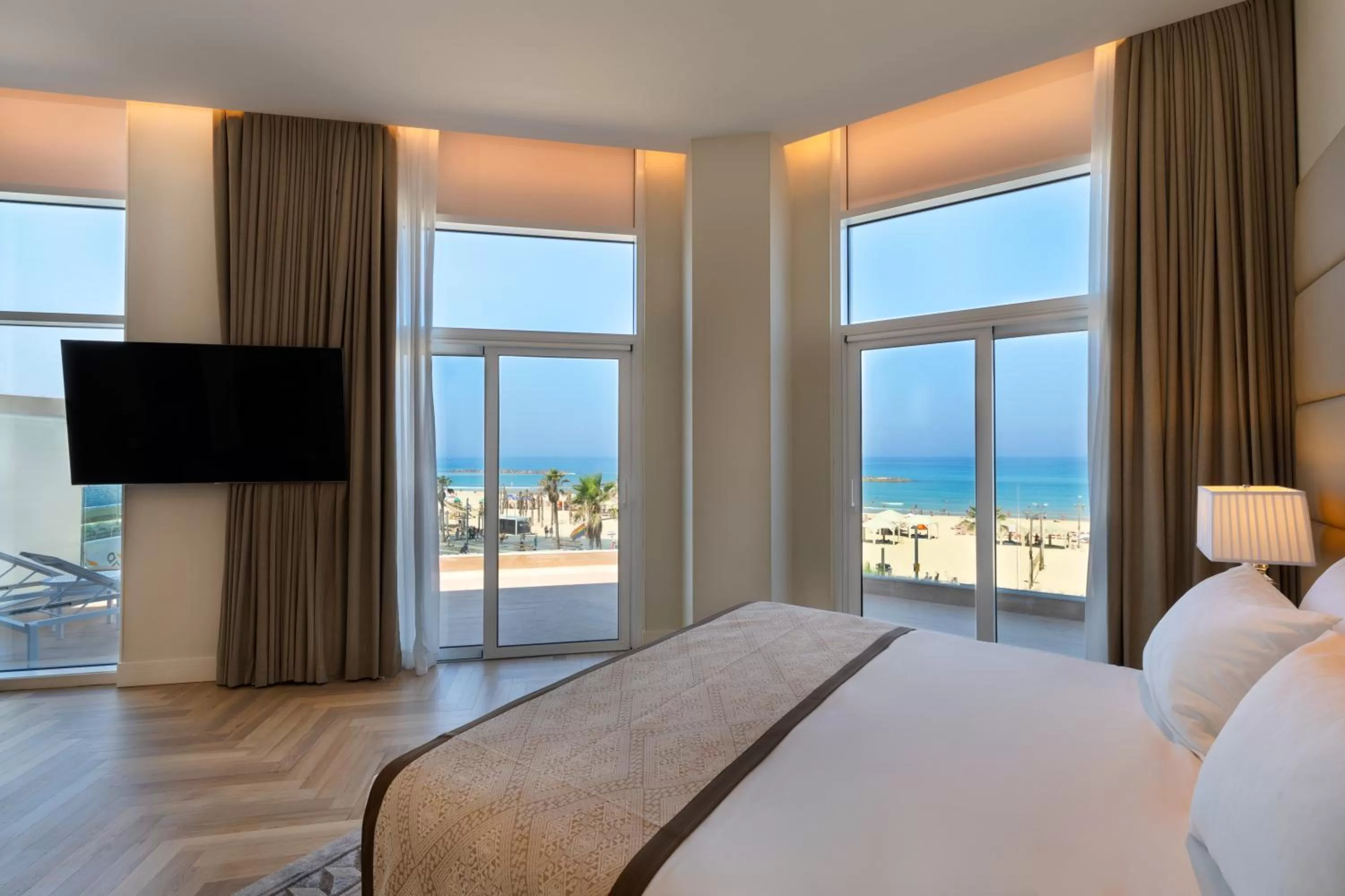 Presidential Suite - single occupancy in Herbert Samuel Opera Tel Aviv