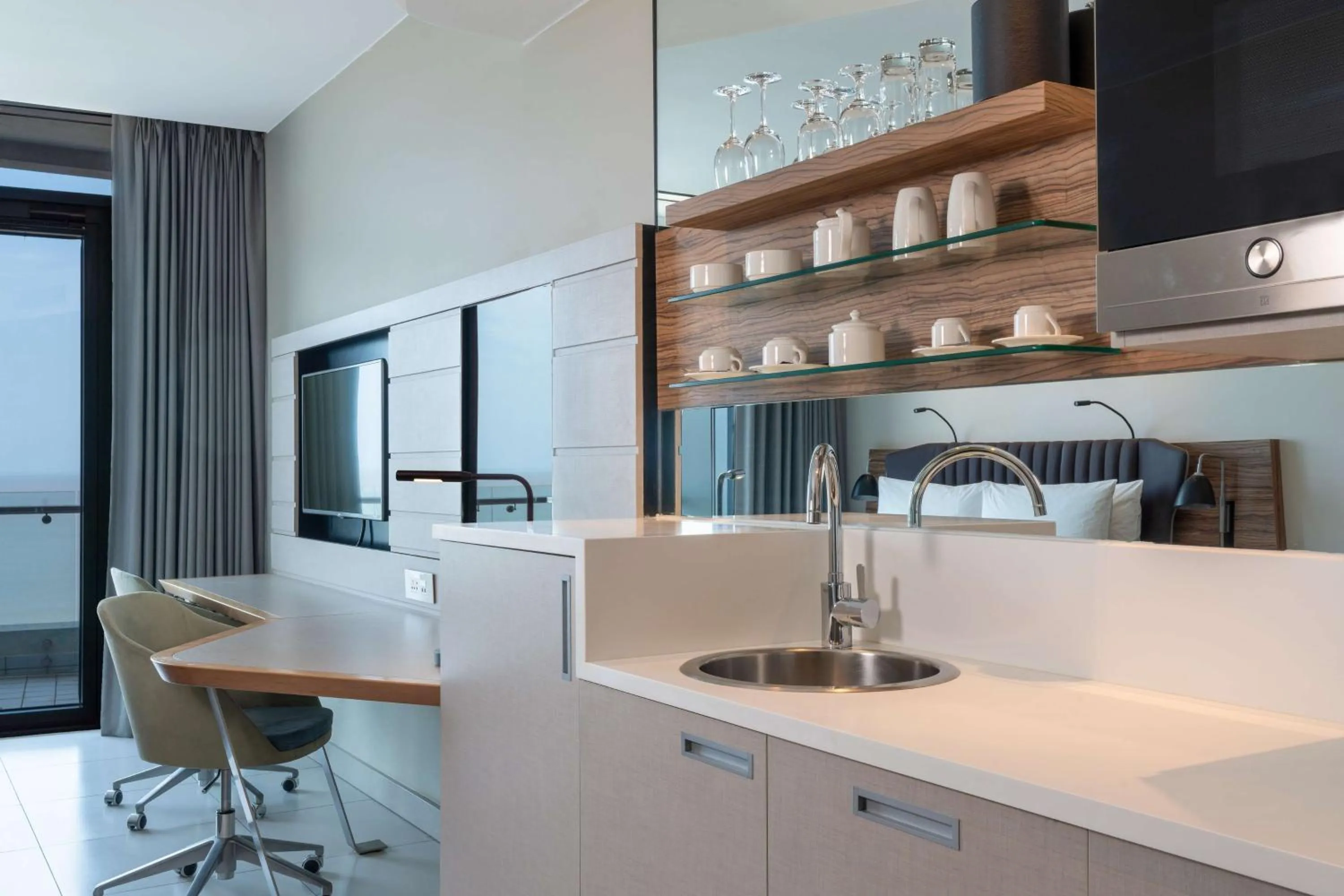 Studio Apartment with Sea View in Radisson Blu Hotel & Residence Maputo