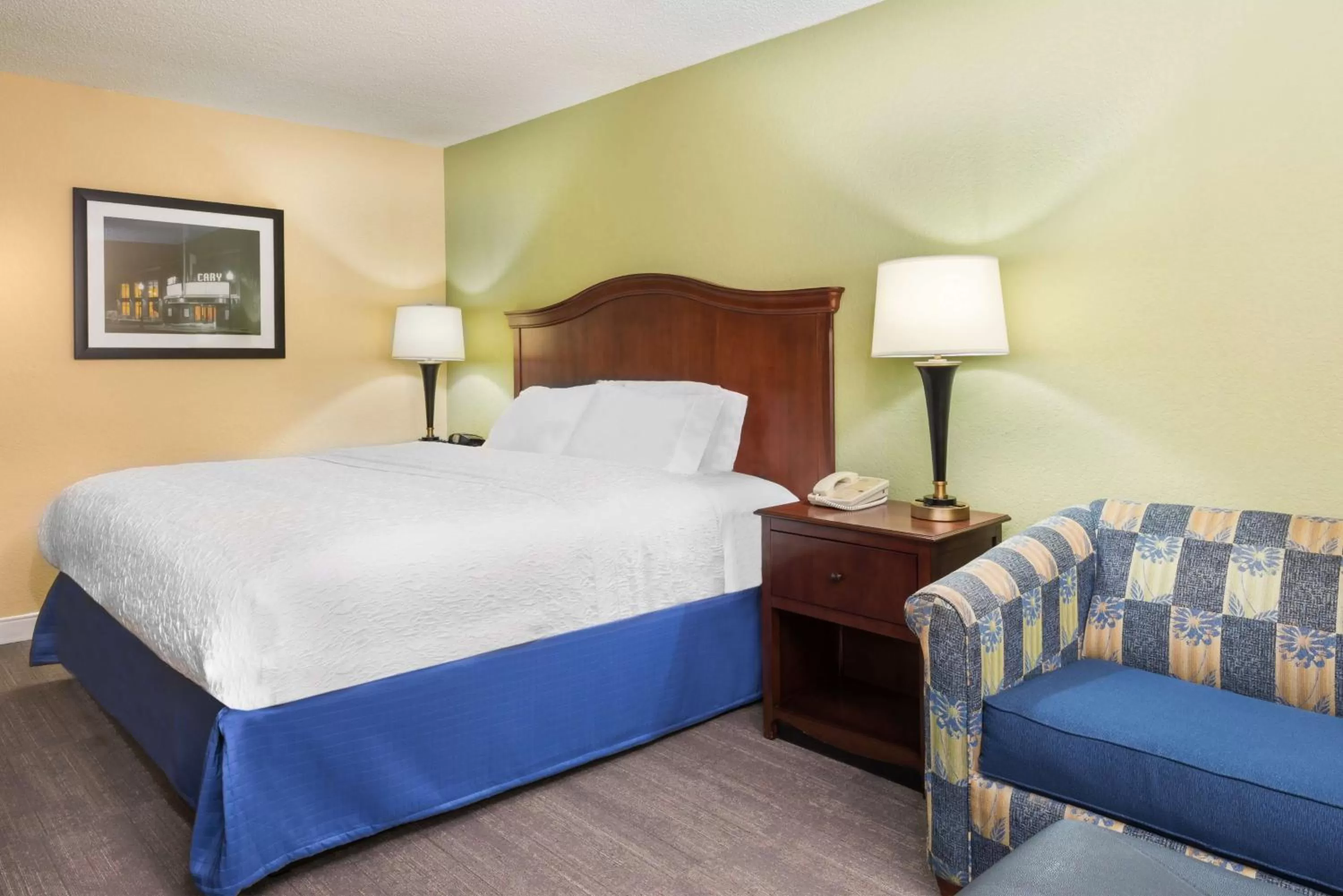 King Room with Sofa Bed and Study - Non-Smoking in Hampton Inn Raleigh Cary