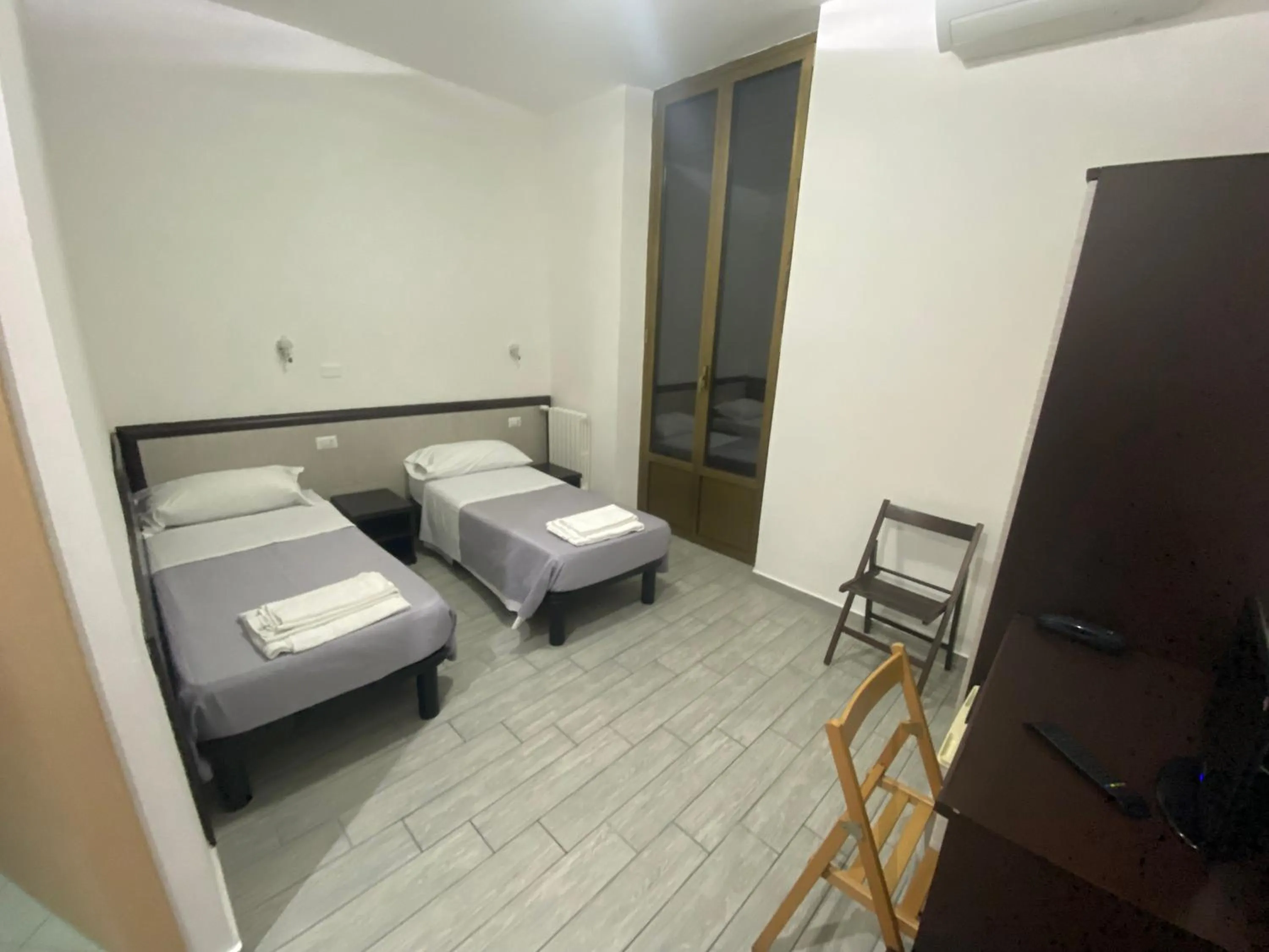 Double or Twin Room in HOTEL Poma