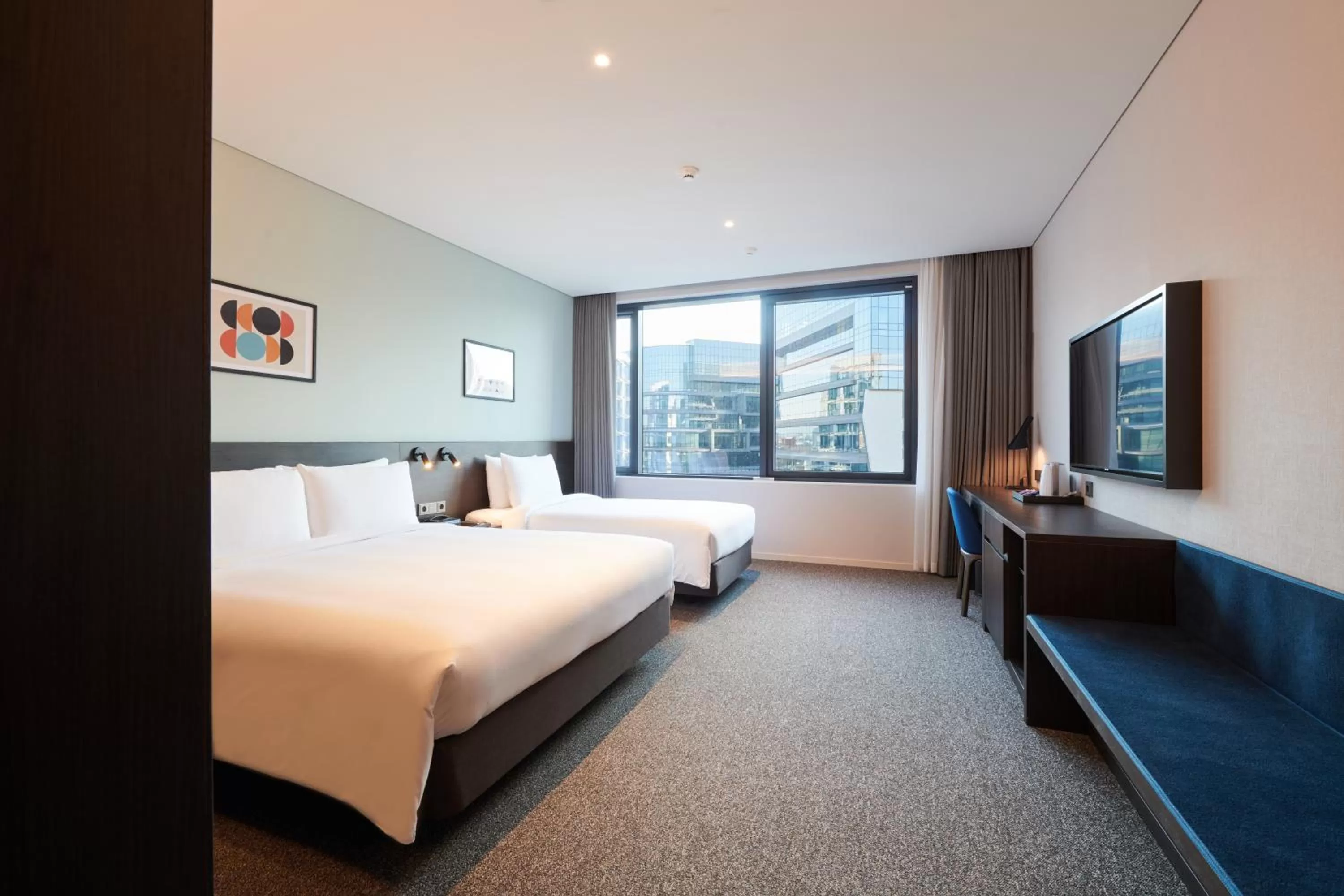 Family Room in Nine Tree by Parnas Seoul Pangyo