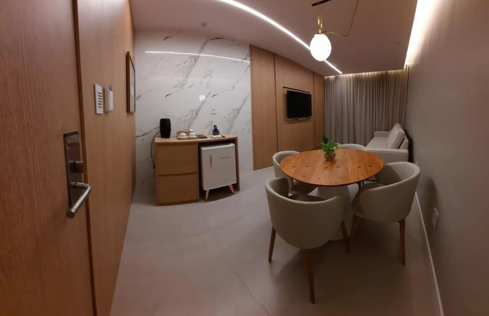 Deluxe Suite with Sea View in Marano Hotel