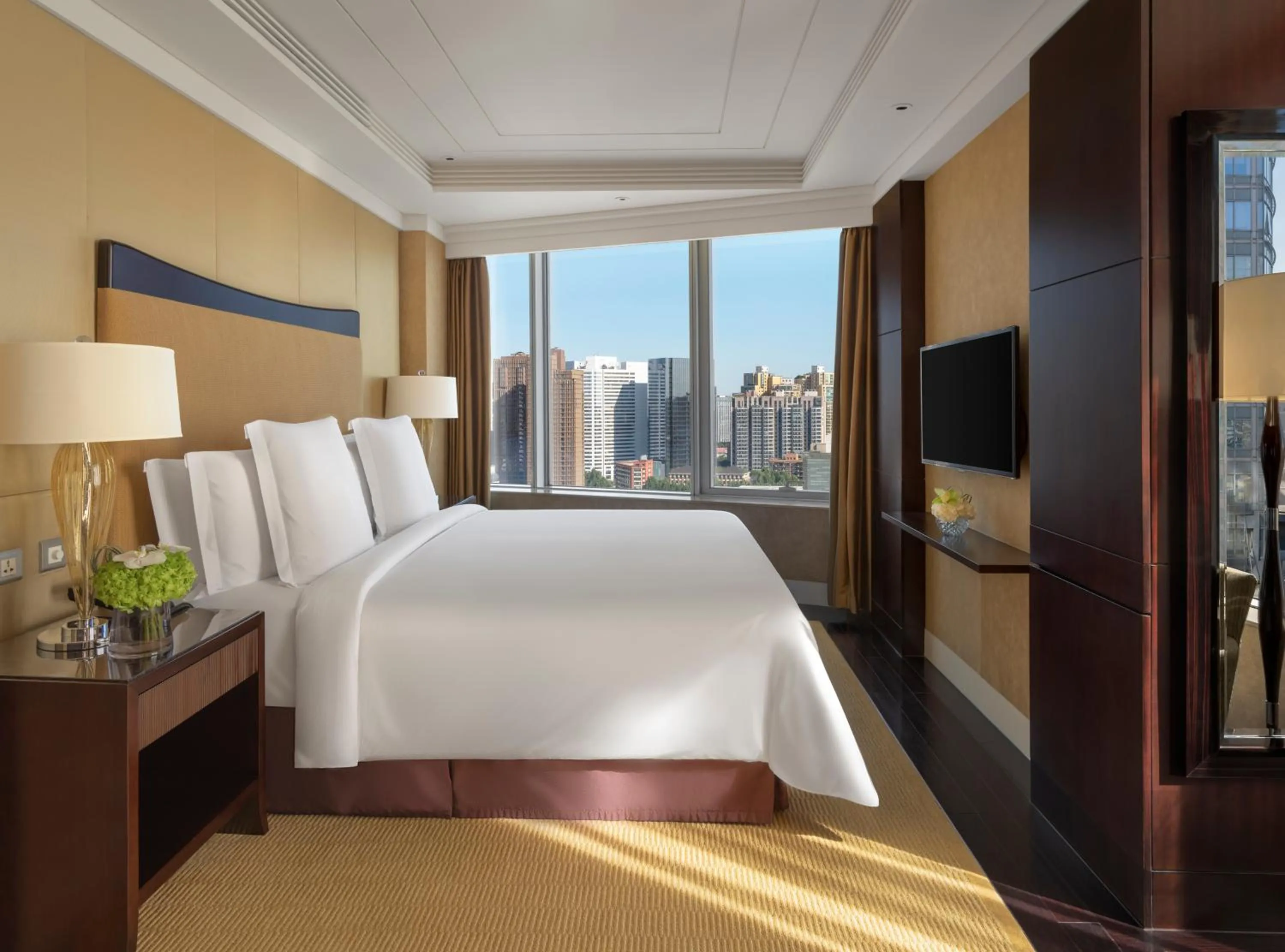 Ambassador King Suite with City View in Four Seasons Hotel Beijing