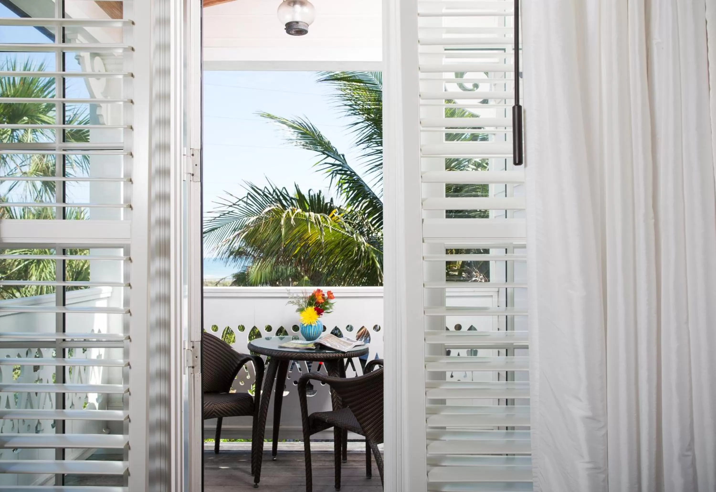 King Room with Ocean View and Balcony in Port d'Hiver Bed and Breakfast