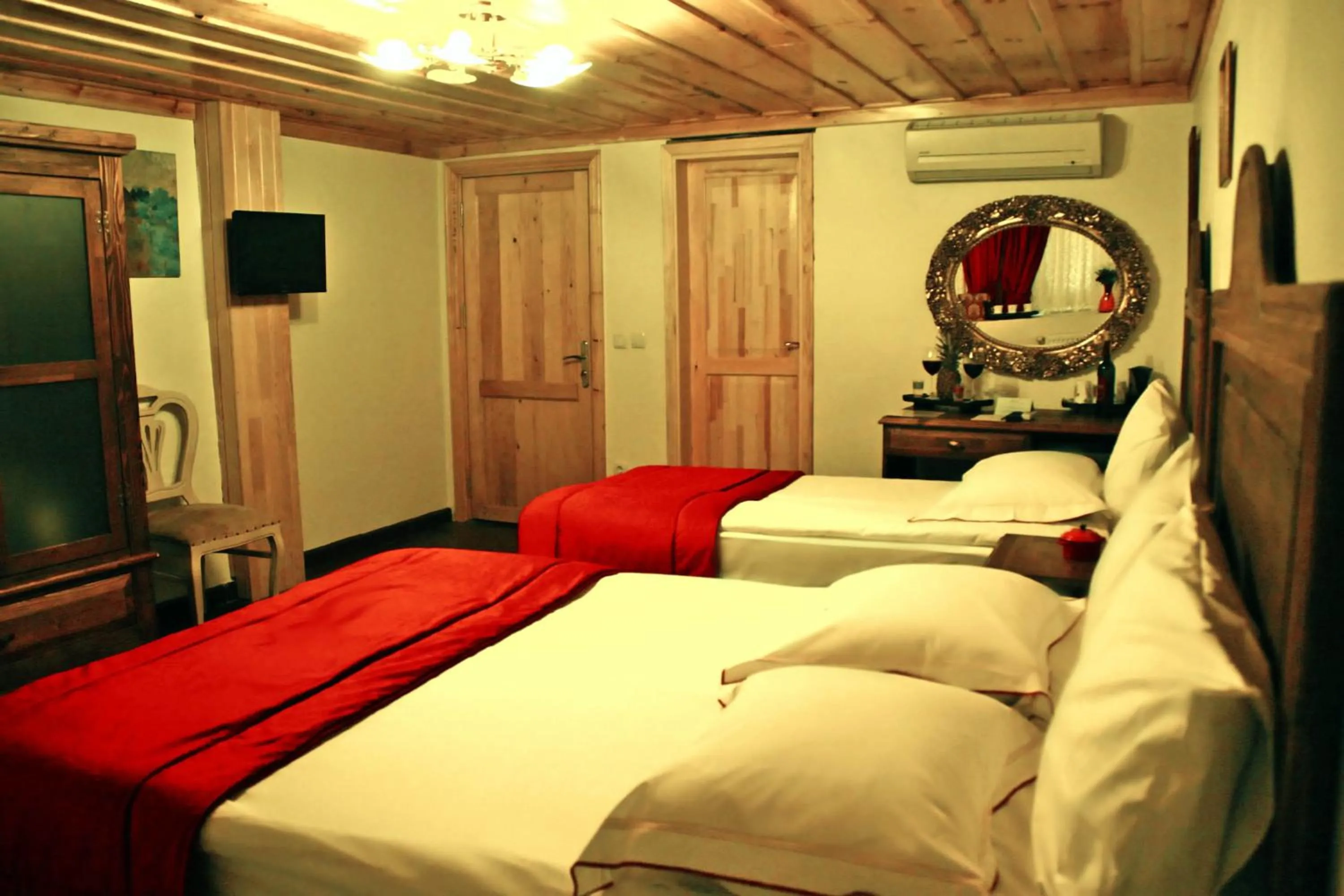 Standard Triple Room in Divas Hotel