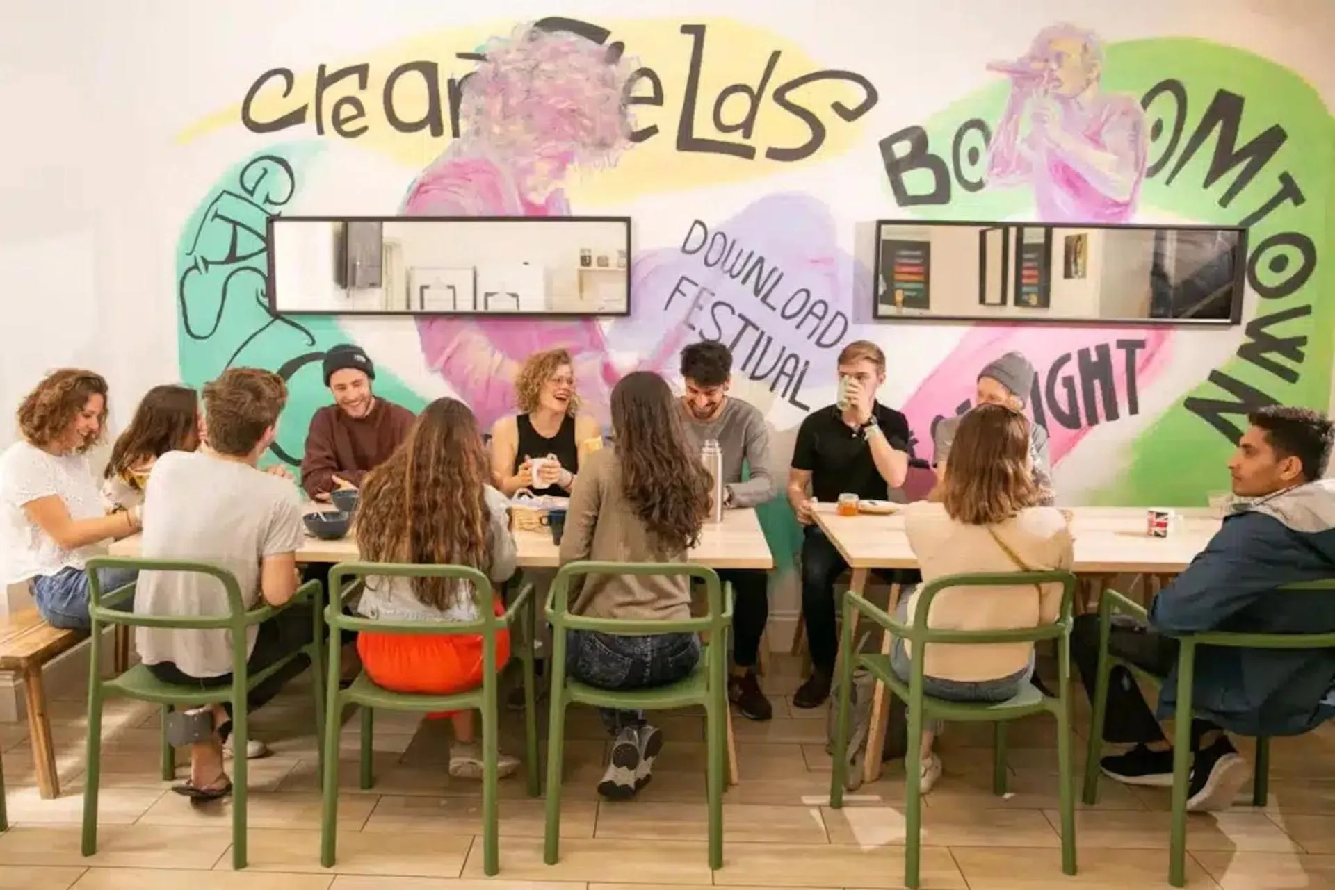 Bed in an 8-Bed Dormitory Room  in Onefam Notting Hill