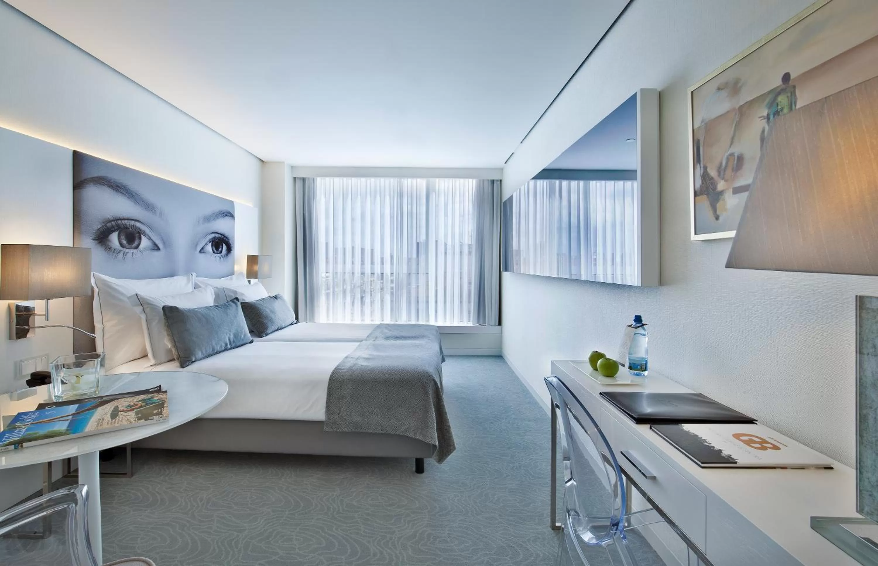 Deluxe Double or Twin Room with City View in Hotel White Lisboa