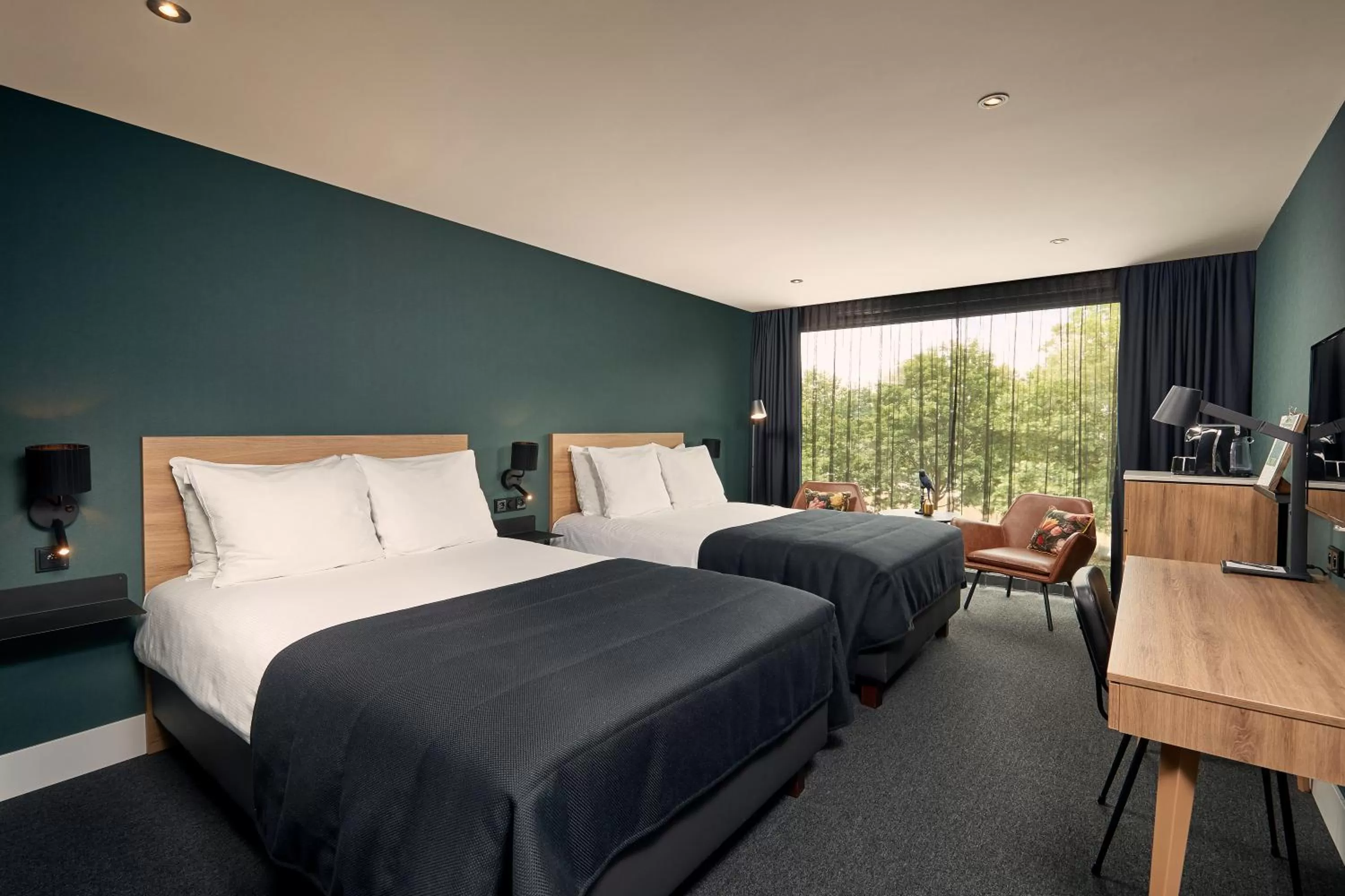 Deluxe Double or Twin Room in Van der Valk Hotel Antwerpen