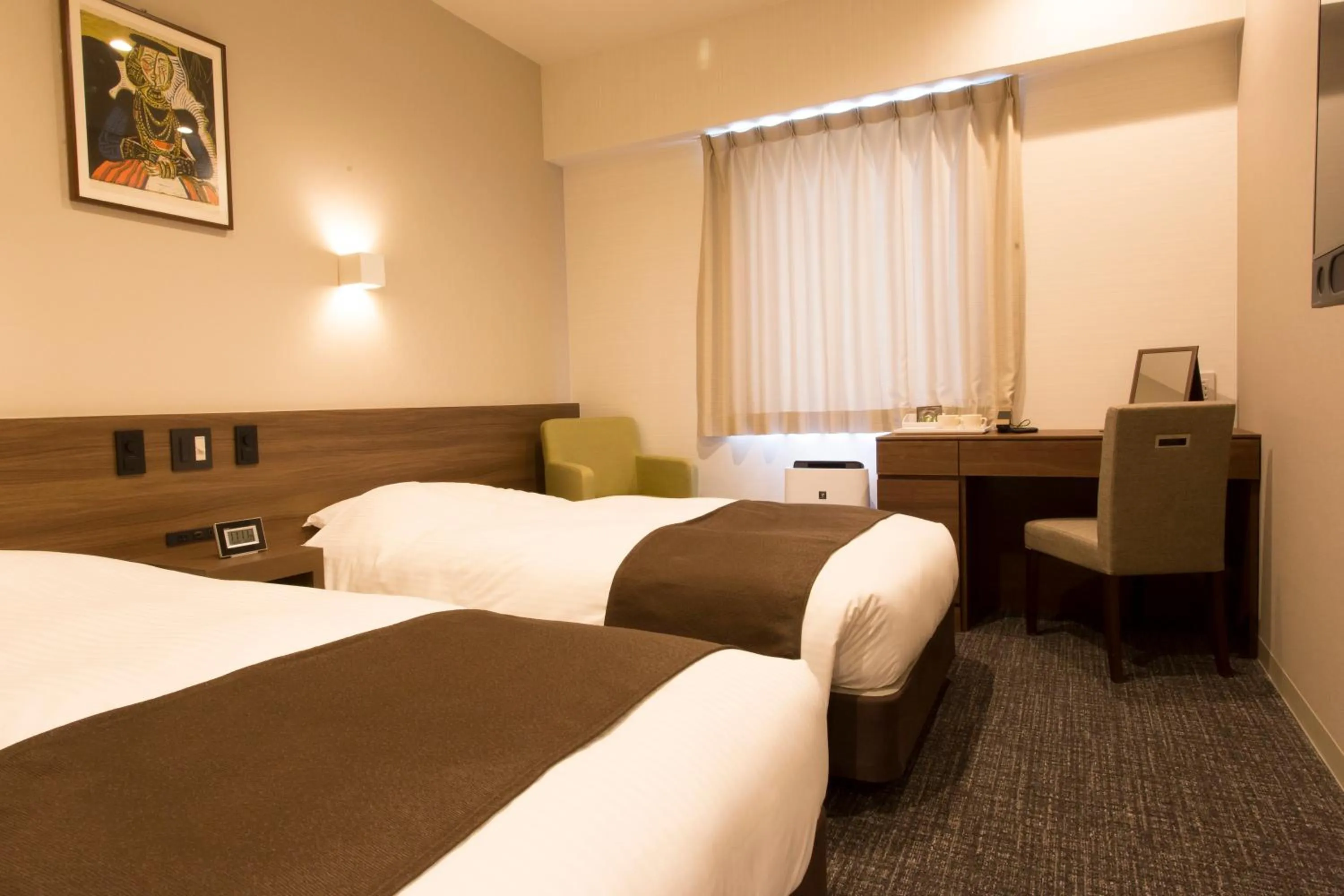 Standard Twin Room - Smoking in Osaka River Side Hotel