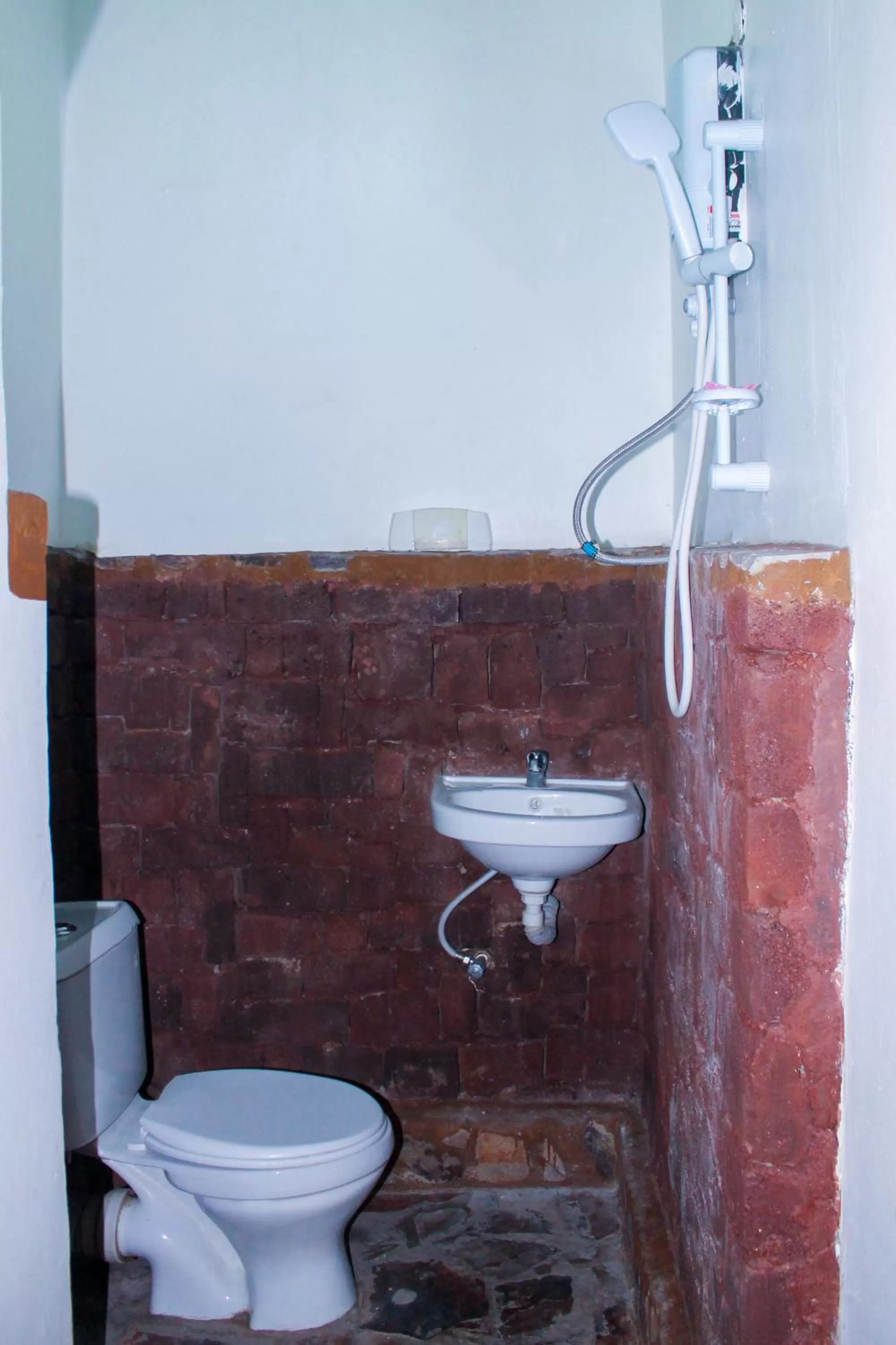 Budget Twin Room in Santaviva Hotel