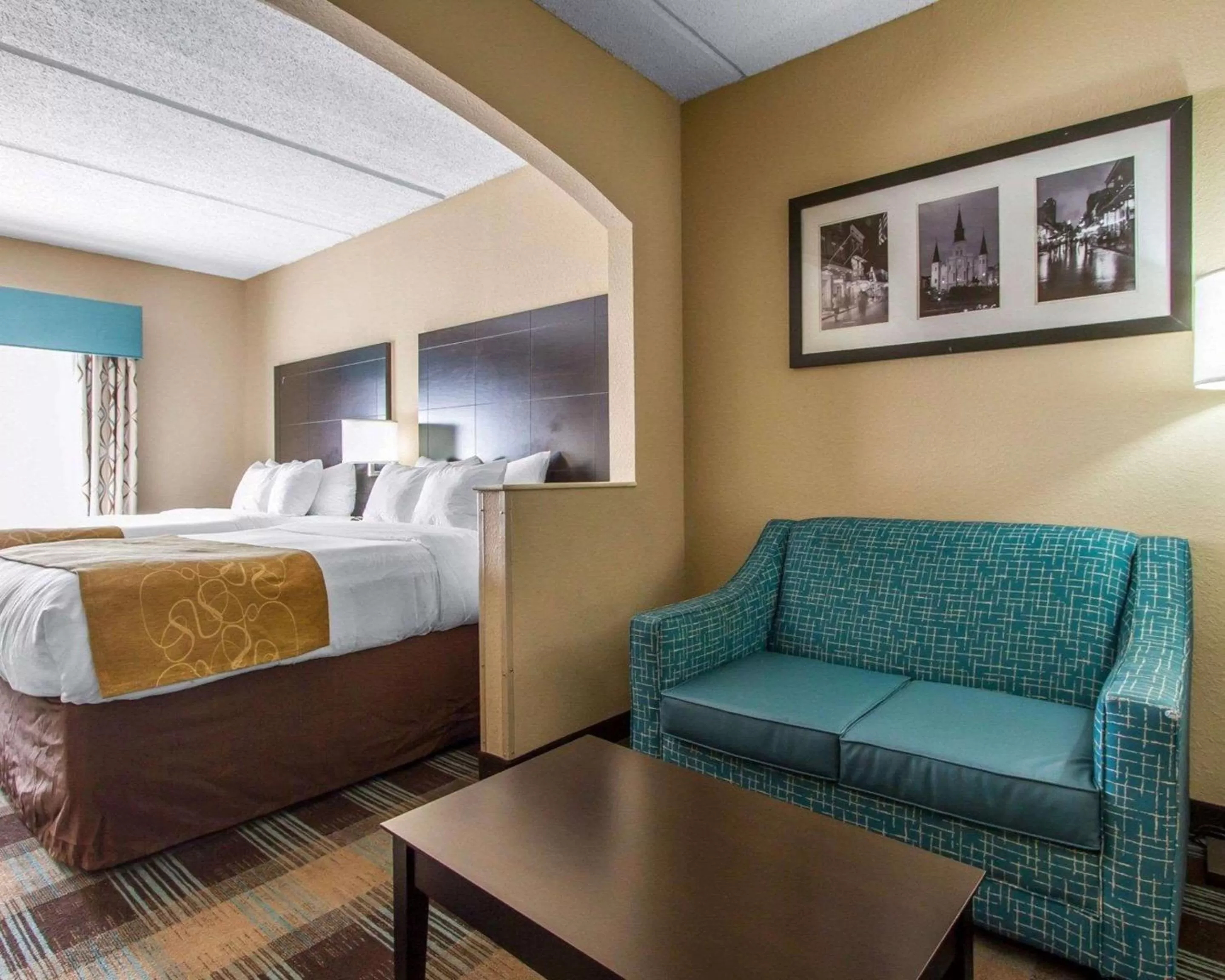 Queen Room with Two Queen Beds - Non-Smoking in Comfort Suites Airport