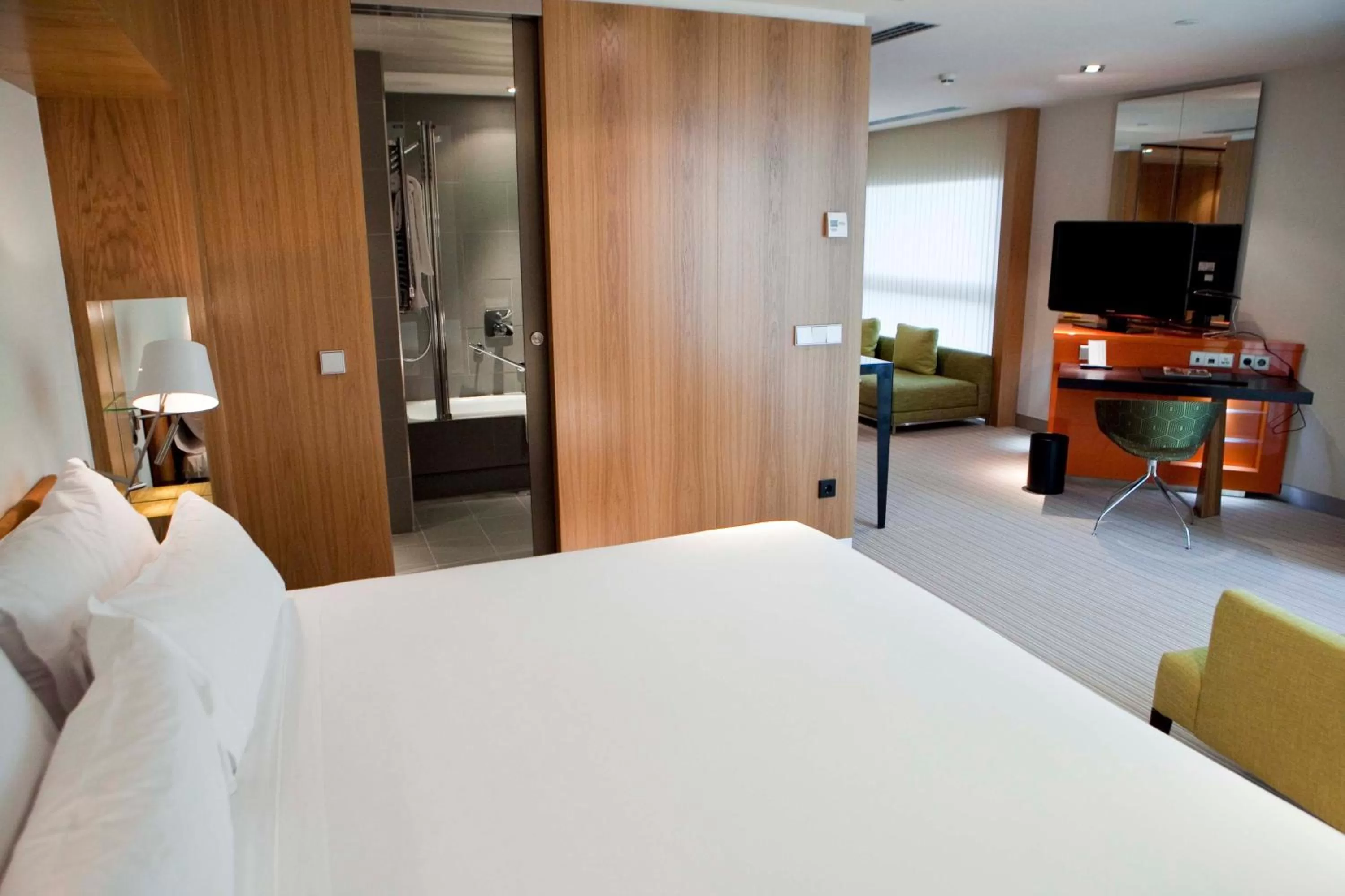 Double or Twin Room with Sitting Area in Hotel Alfonso