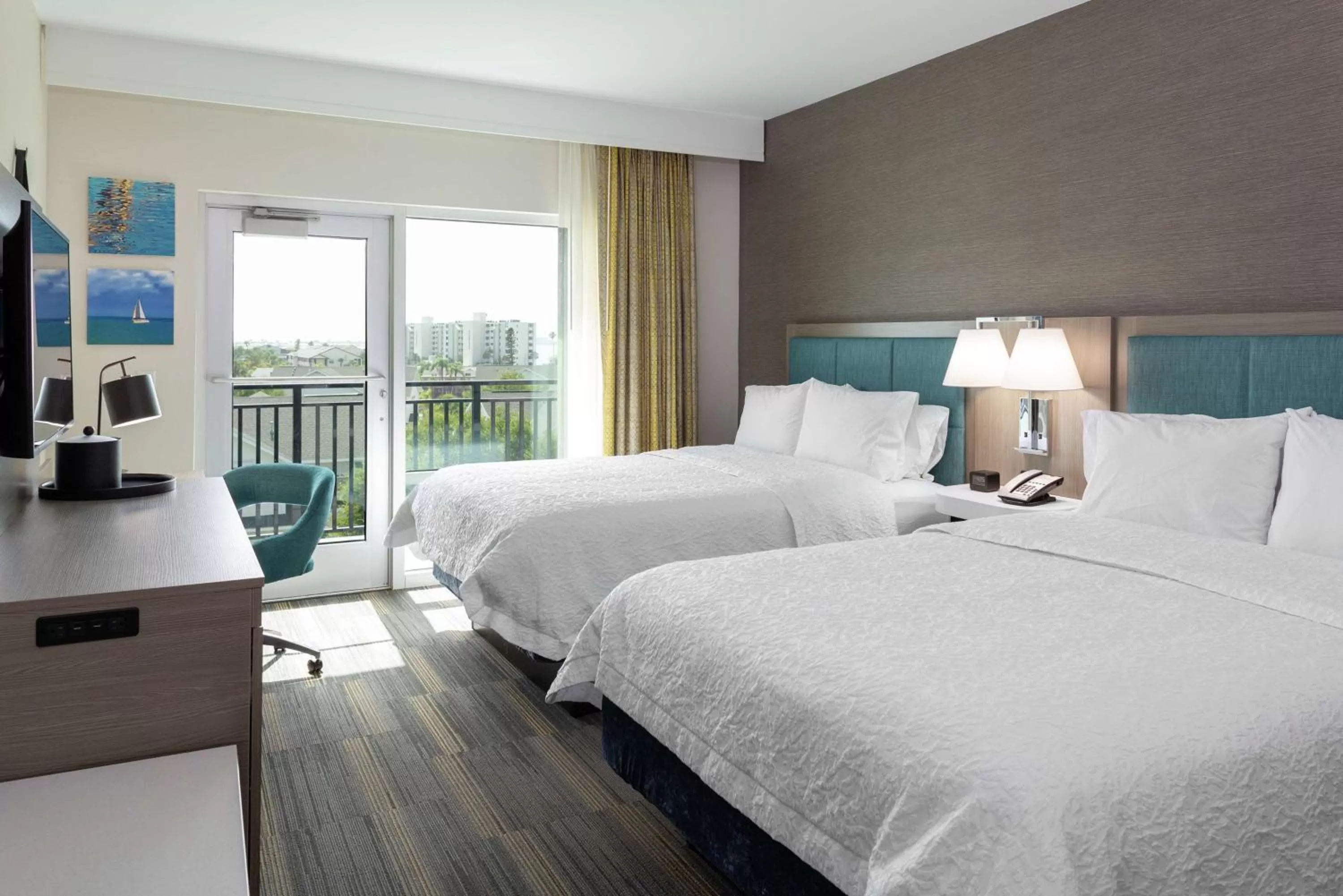 Queen Room with Two Queen Beds in Hampton Inn Dunedin, Fl