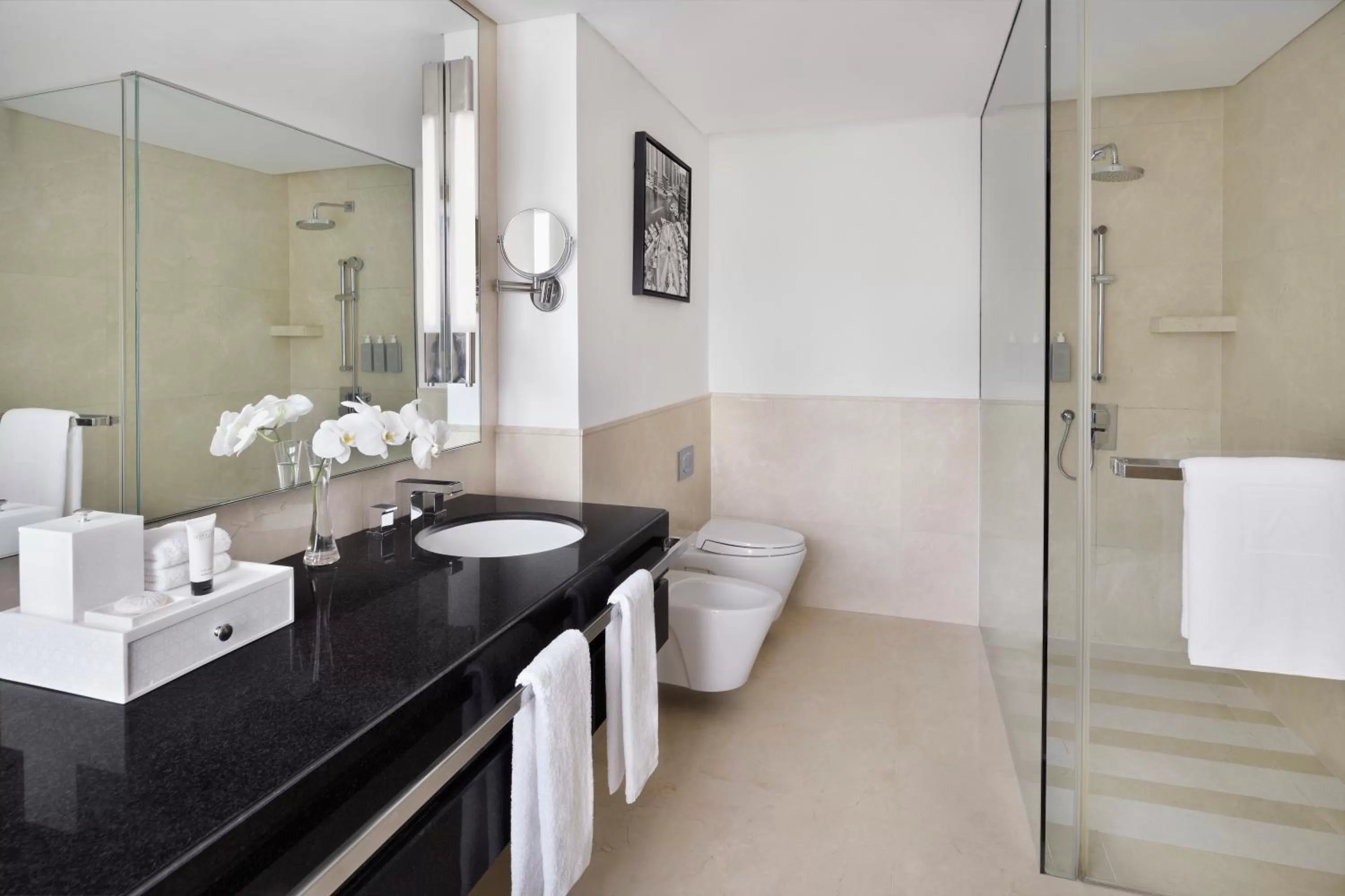 Grand Room Marina View in Address Dubai Marina