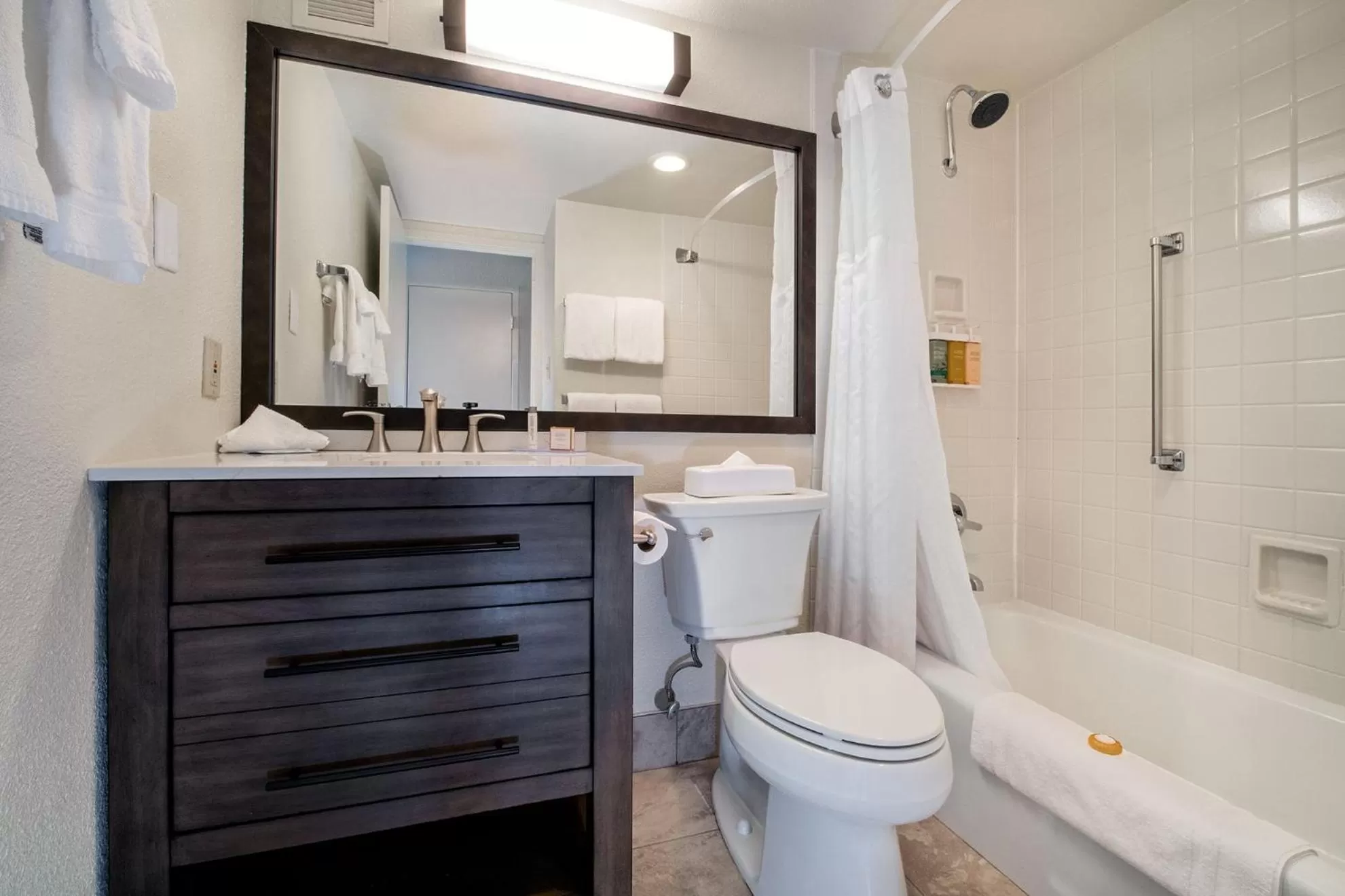 1 King Bed, No Smoking, Elevator Access in Holiday Inn Estes Park by IHG