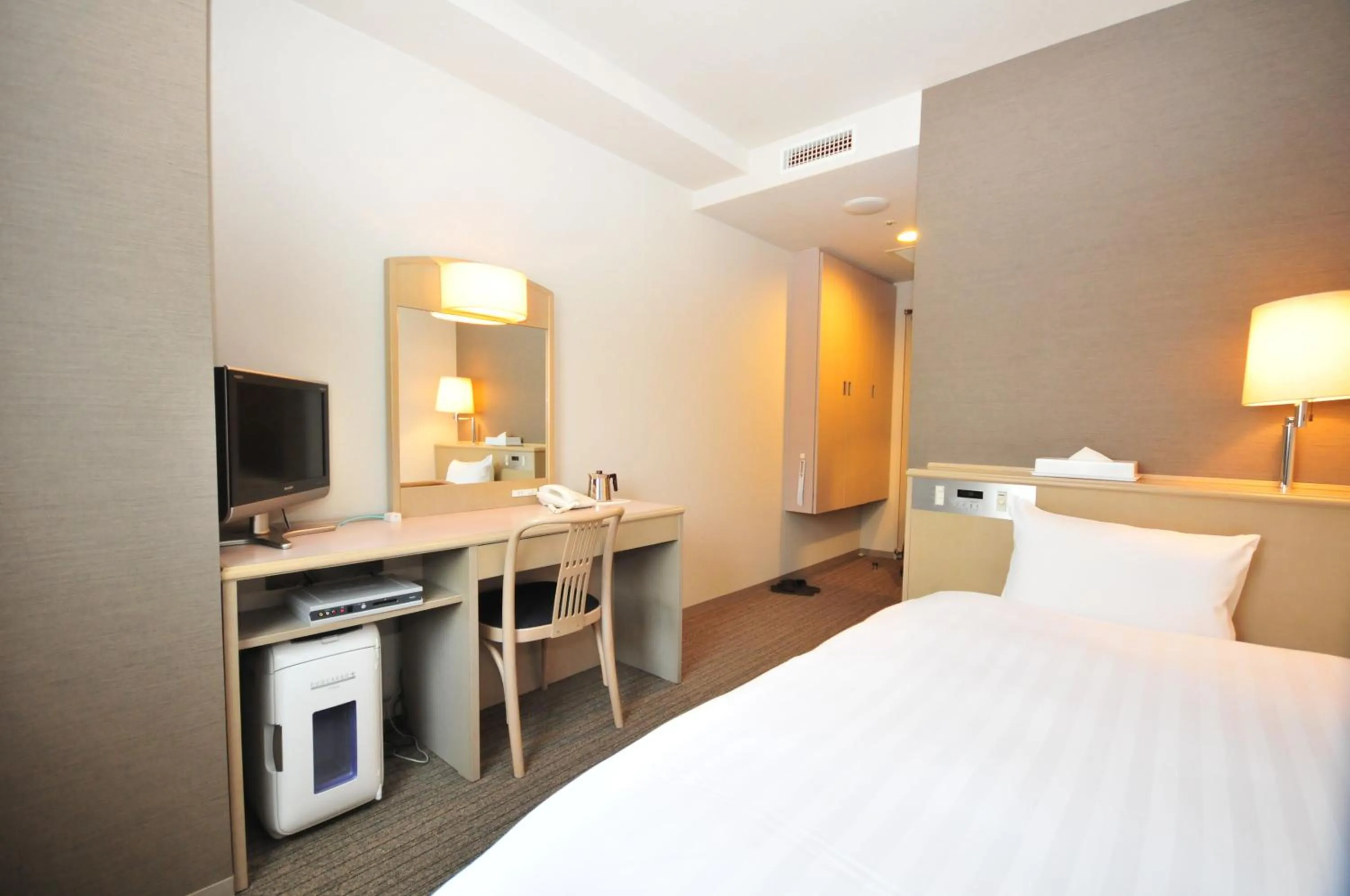 Single Room - Non-Smoking in Hotel Premium Green Plus