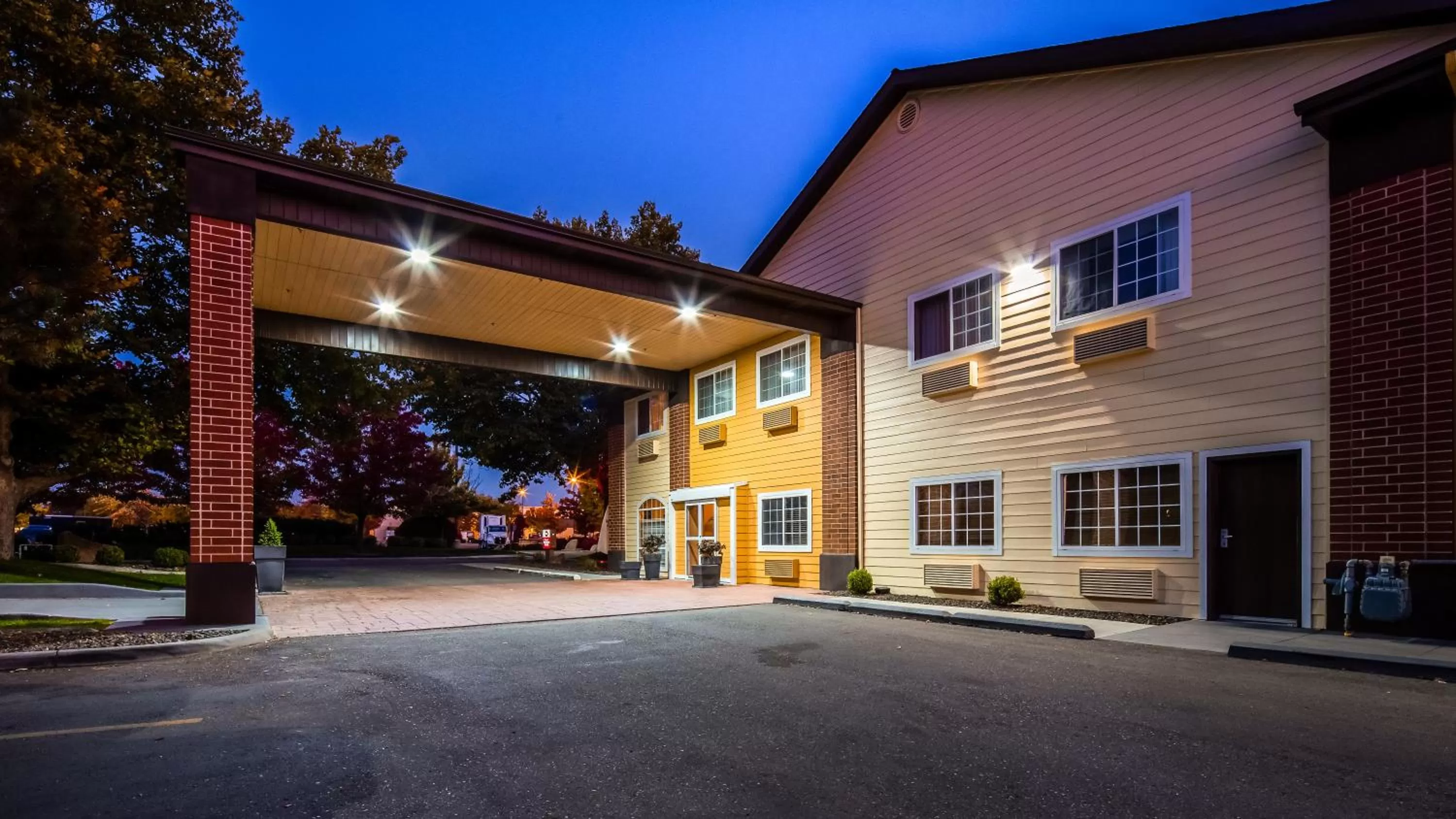 Facade/entrance in Best Western Plus Meridian