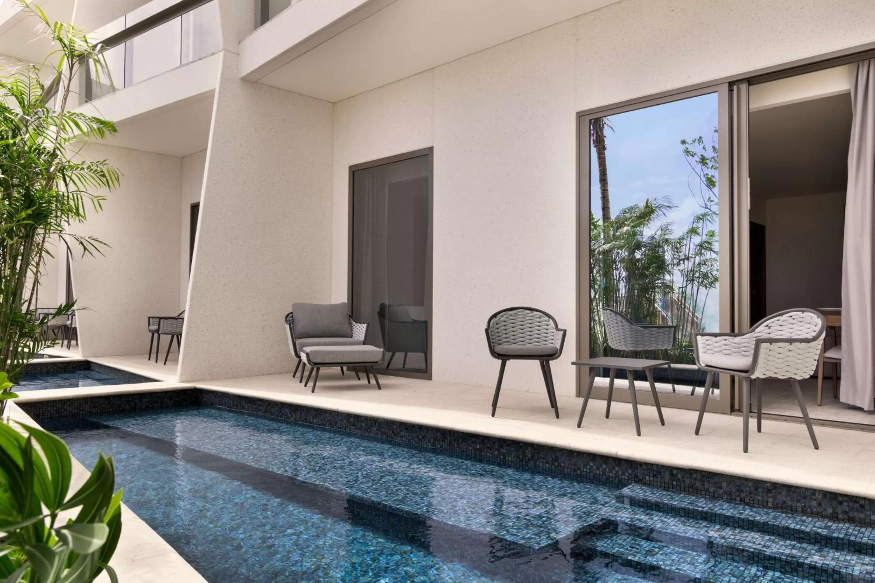 King Suite with Pool Access - Oceanfront in Hilton Cancun, an All-Inclusive Resort