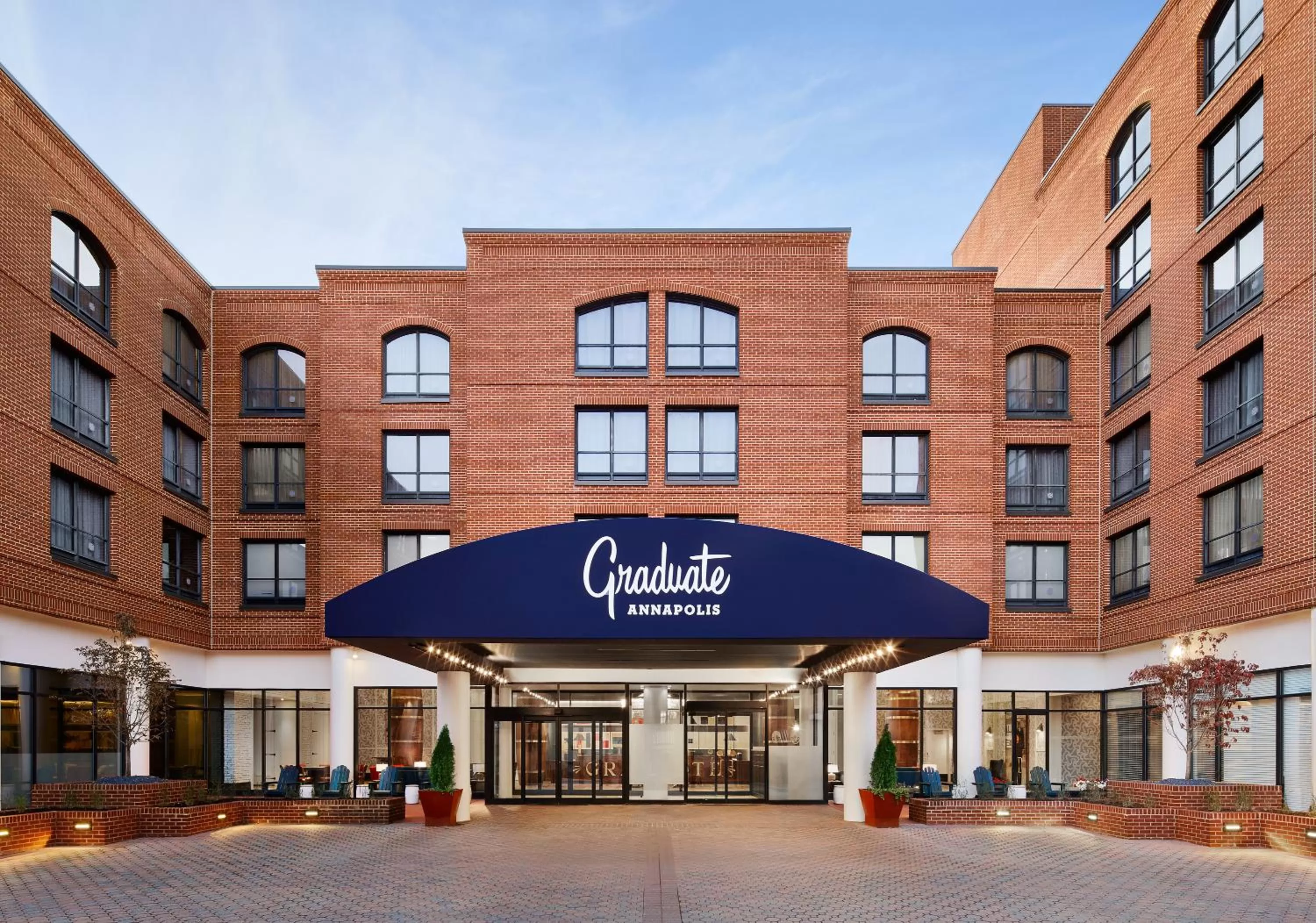 Property building in Graduate by Hilton Annapolis