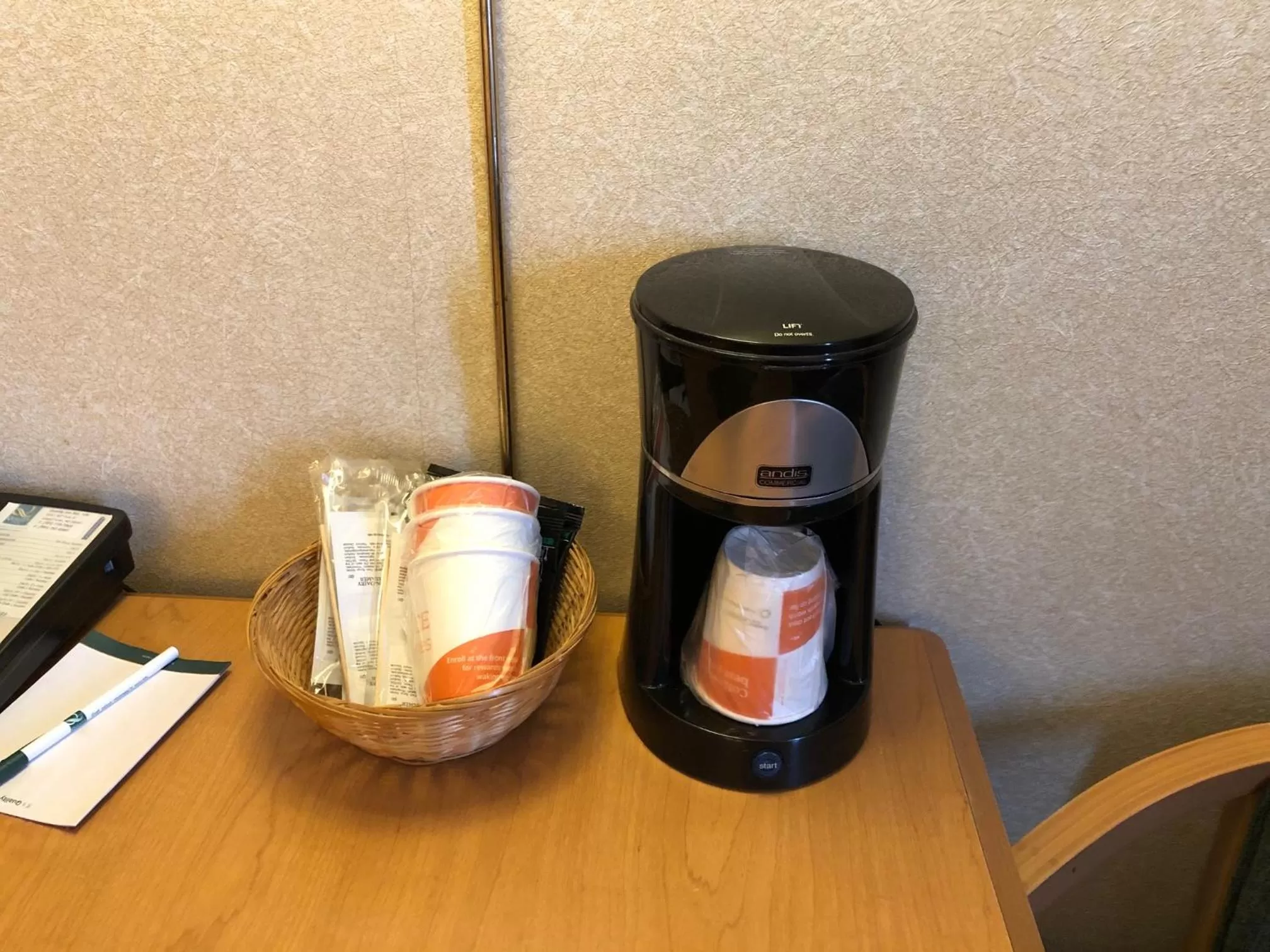 Upgraded Business King Room - Non-Smoking in Quality Inn Columbia Mall