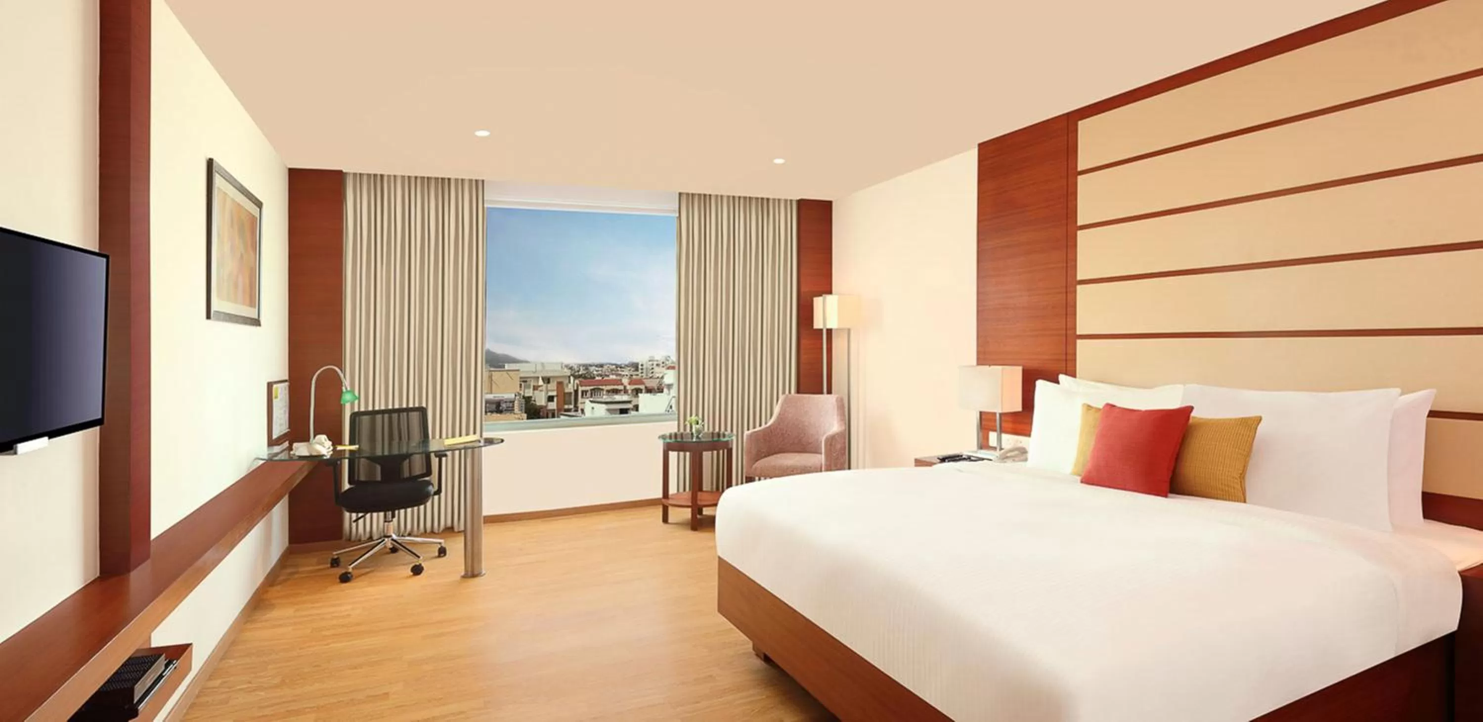 Business Double or Twin Room - single occupancy in Lemon Tree Hotel Shimona Chennai