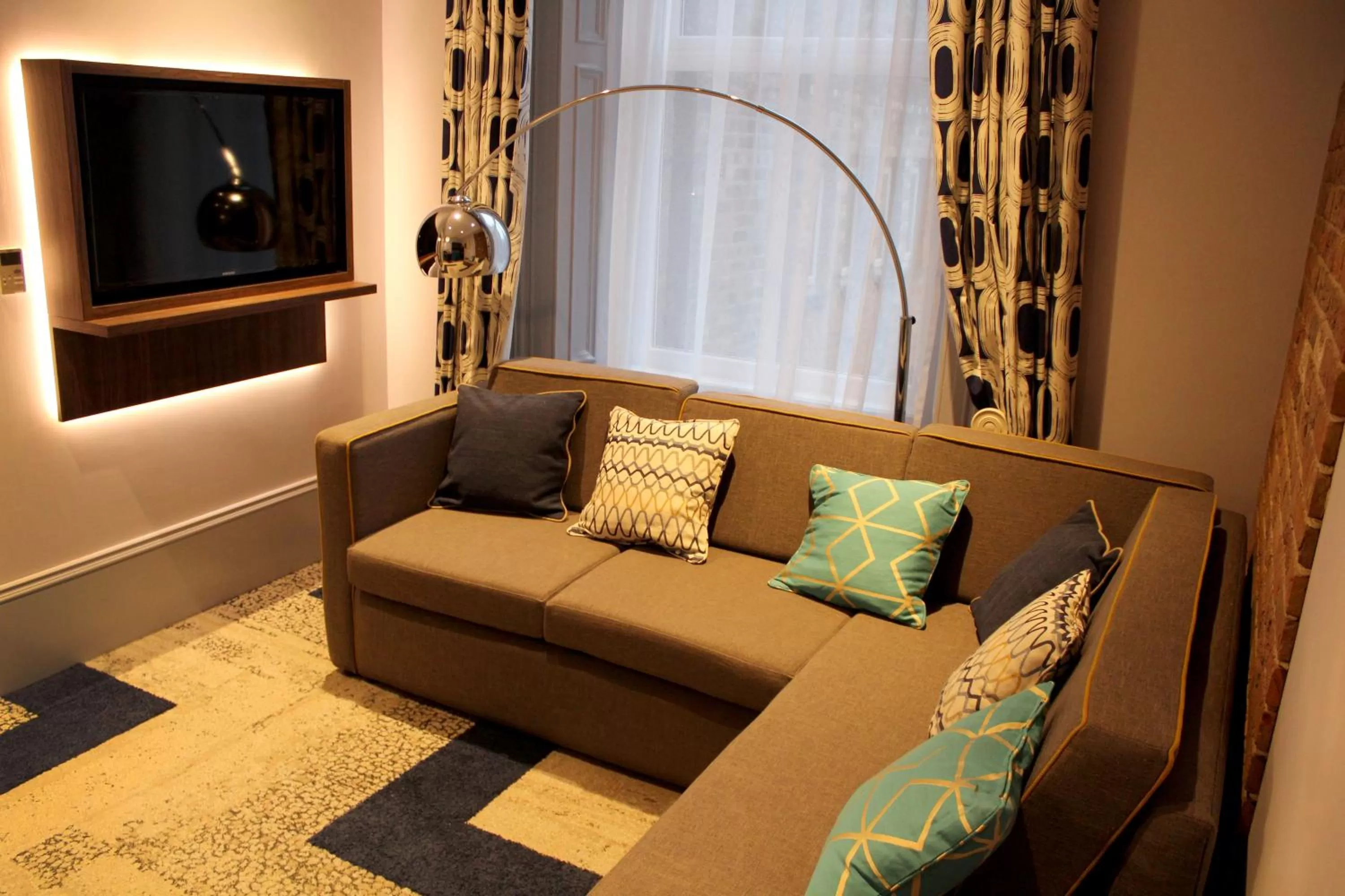 Two-Bedroom Apartment in 91 Aparthotel Jesmond Road