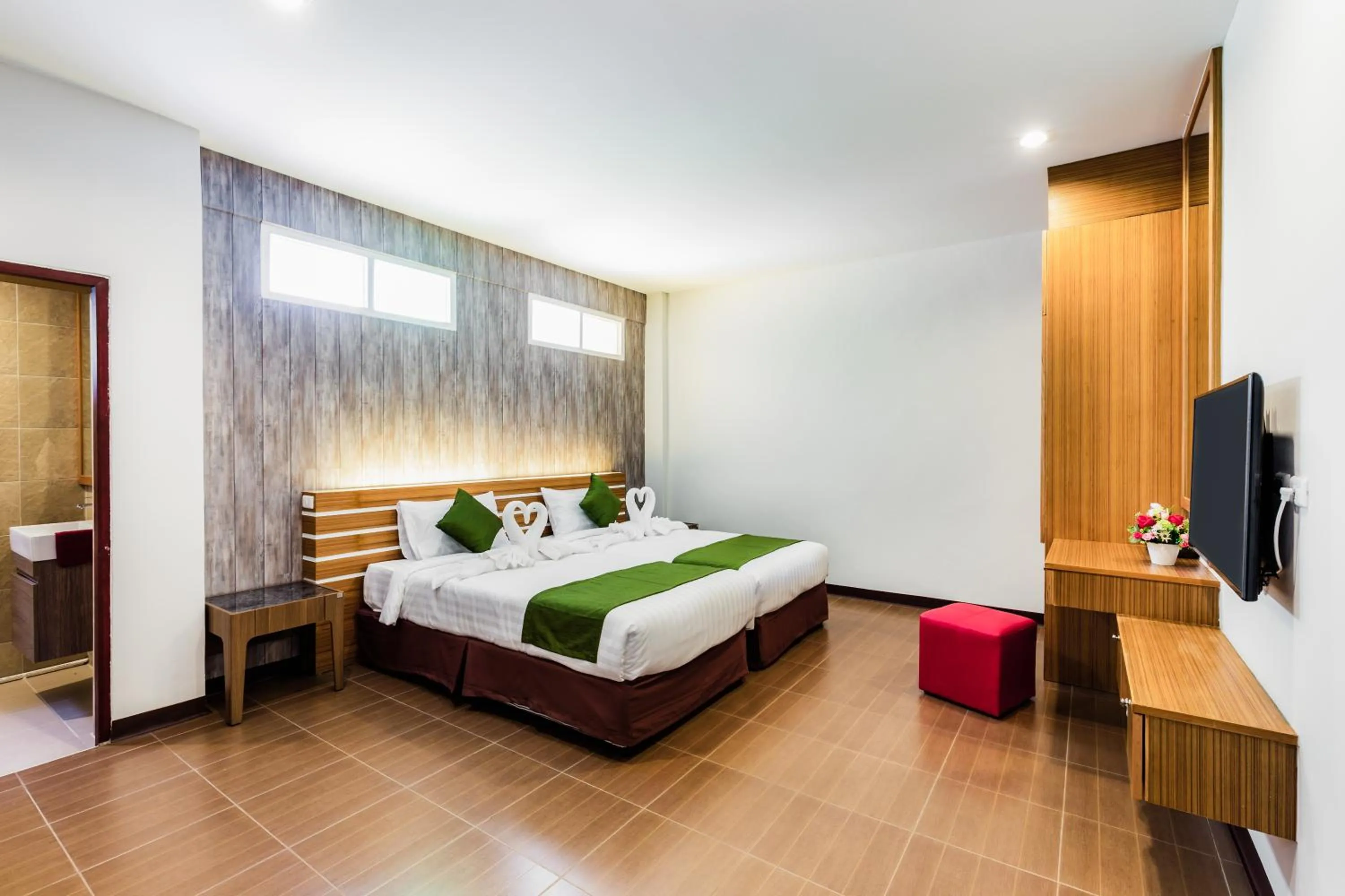 Triple Room with Private Bathroom in Tee Pak Dee Resident Phuket