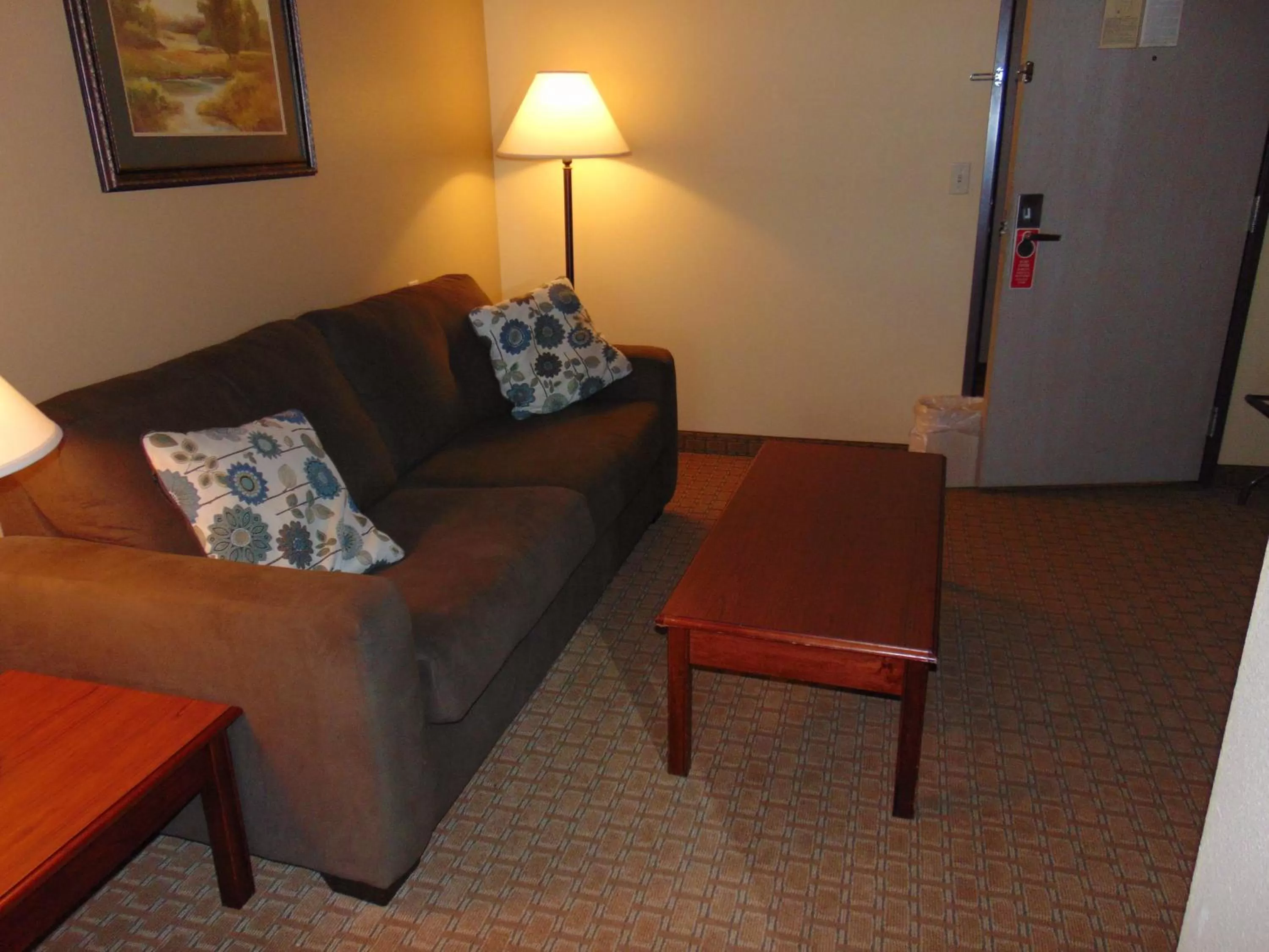 Queen Suite in Horse Creek Inn