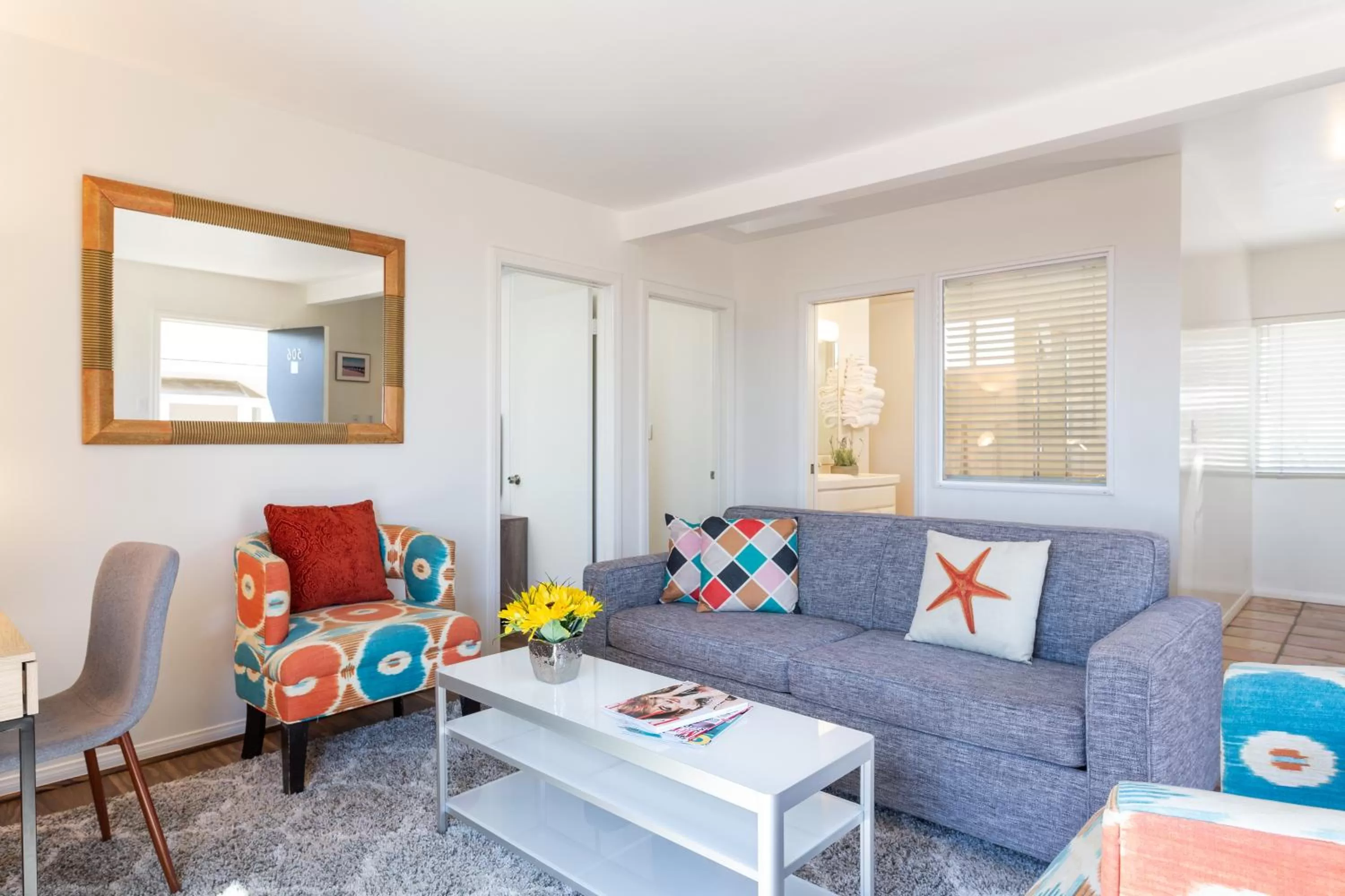 Penthouse Suite With Ocean View in The Sea View Inn At The Beach