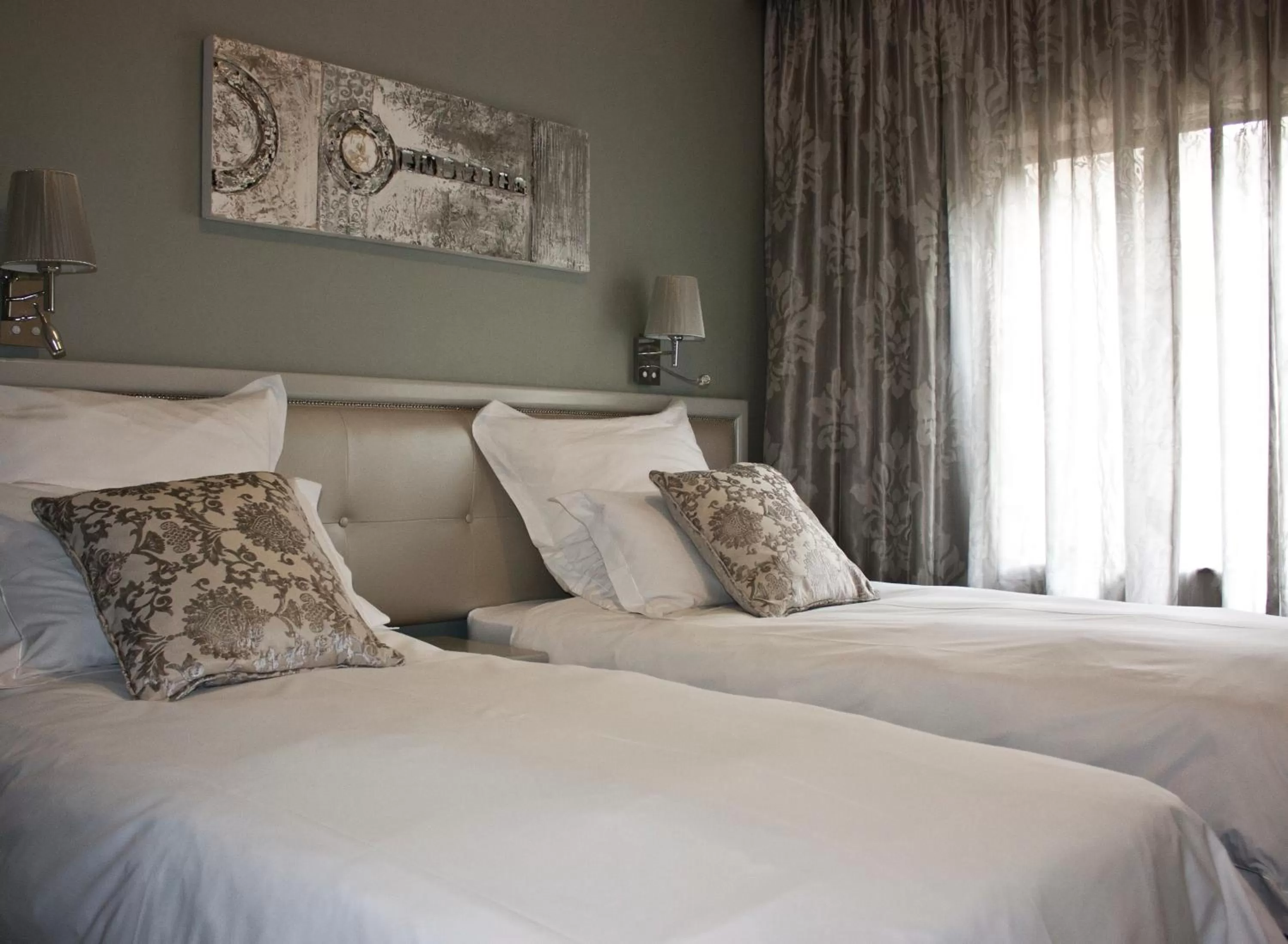 One-Bedroom Apartment with Terrace in Devonvale Golf & Wine Estate