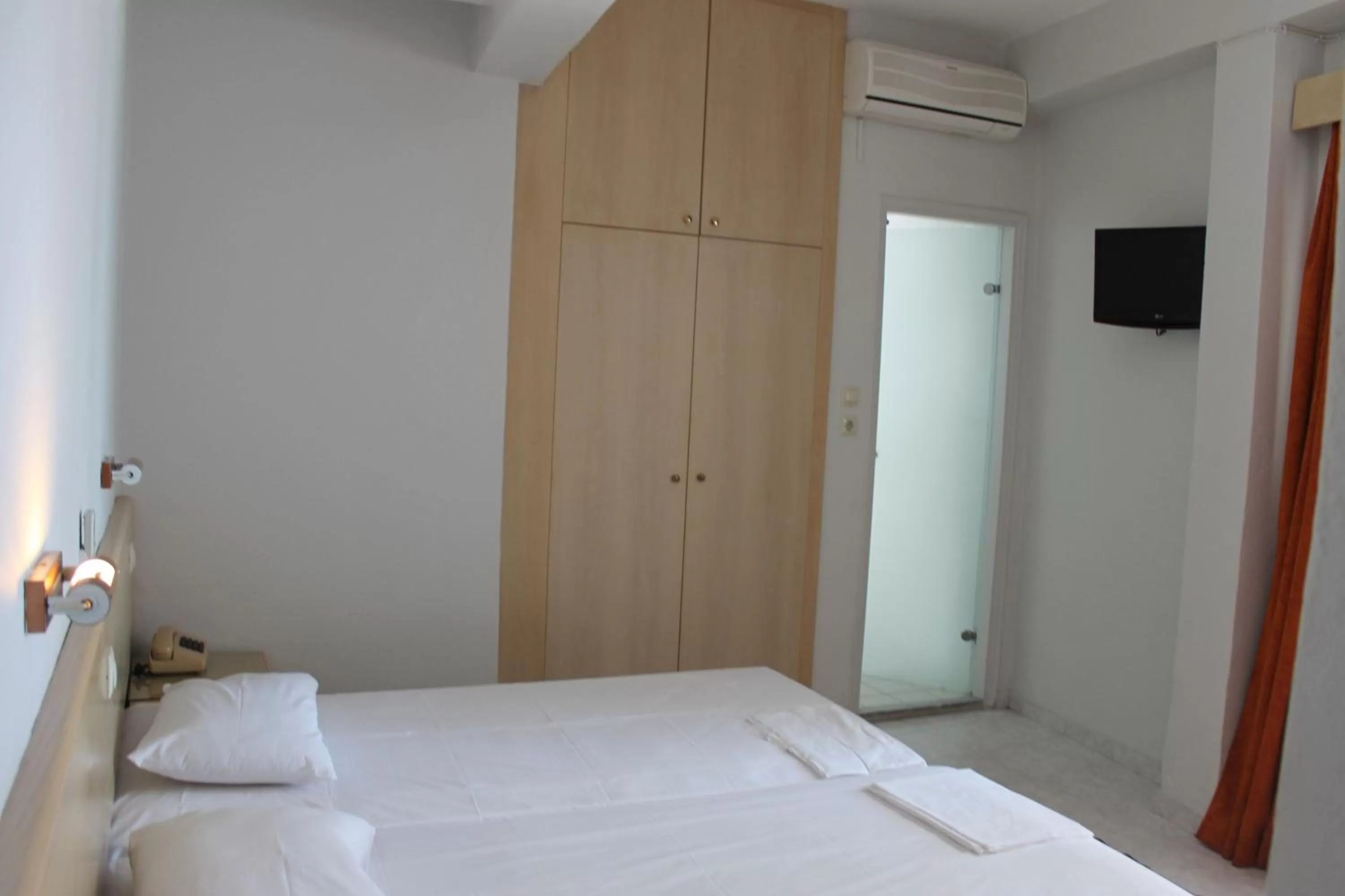 Family Room with Balcony in Hotel Savoy