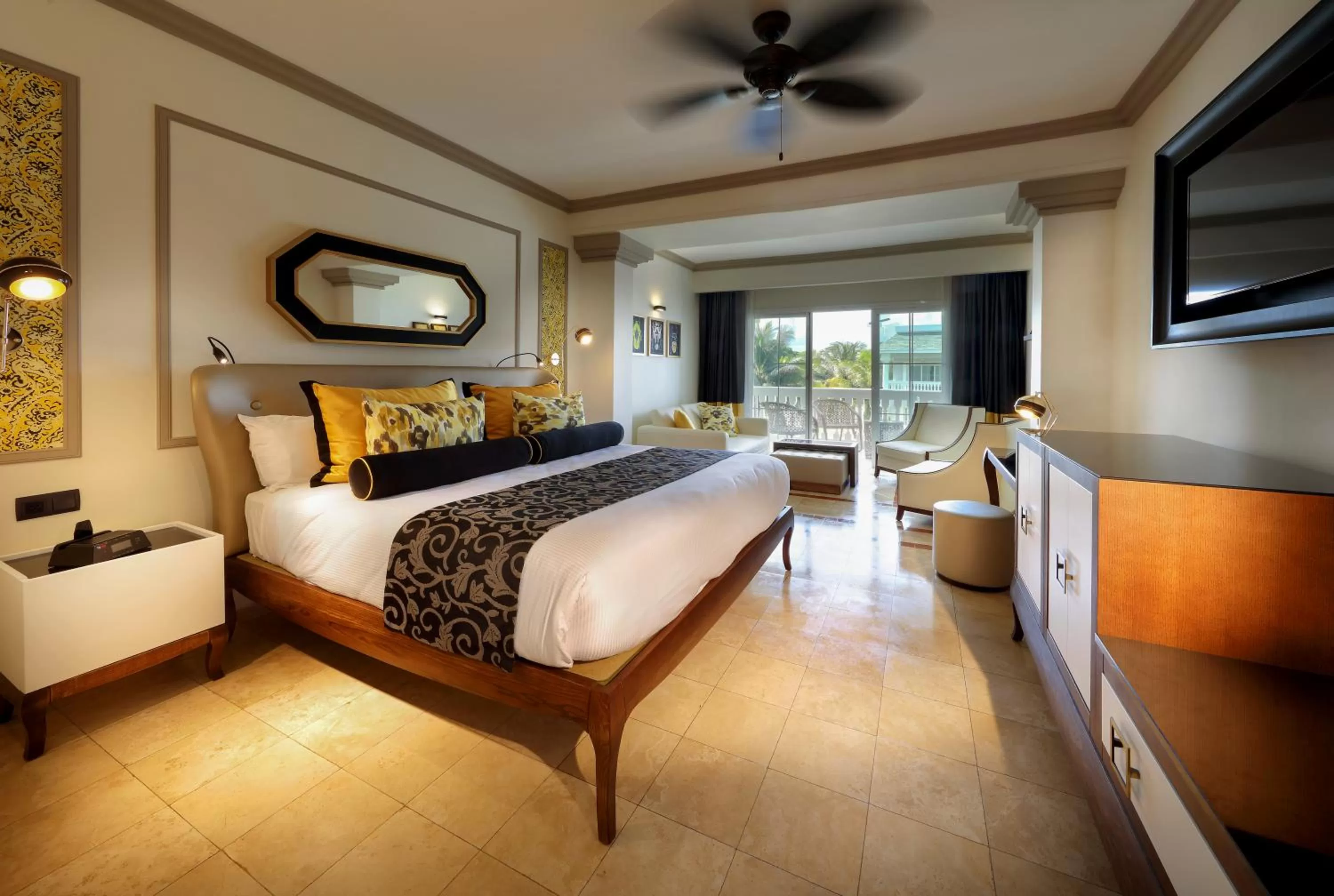 Junior Suite Garden View in Grand Palladium Lady Hamilton Resort & Spa - All Inclusive